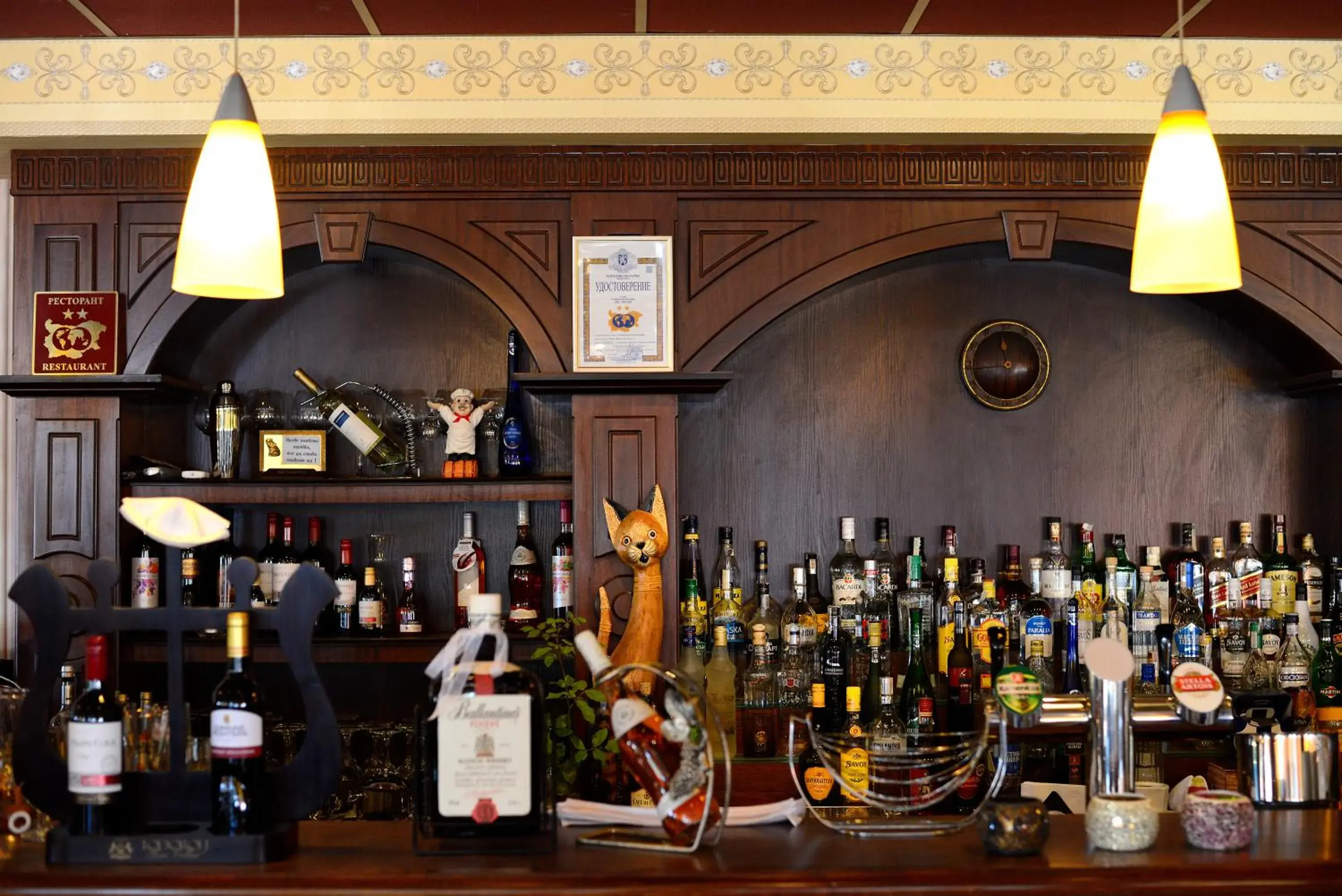 Lounge or bar in Royal Beach Lounge or bar in Royal Beach