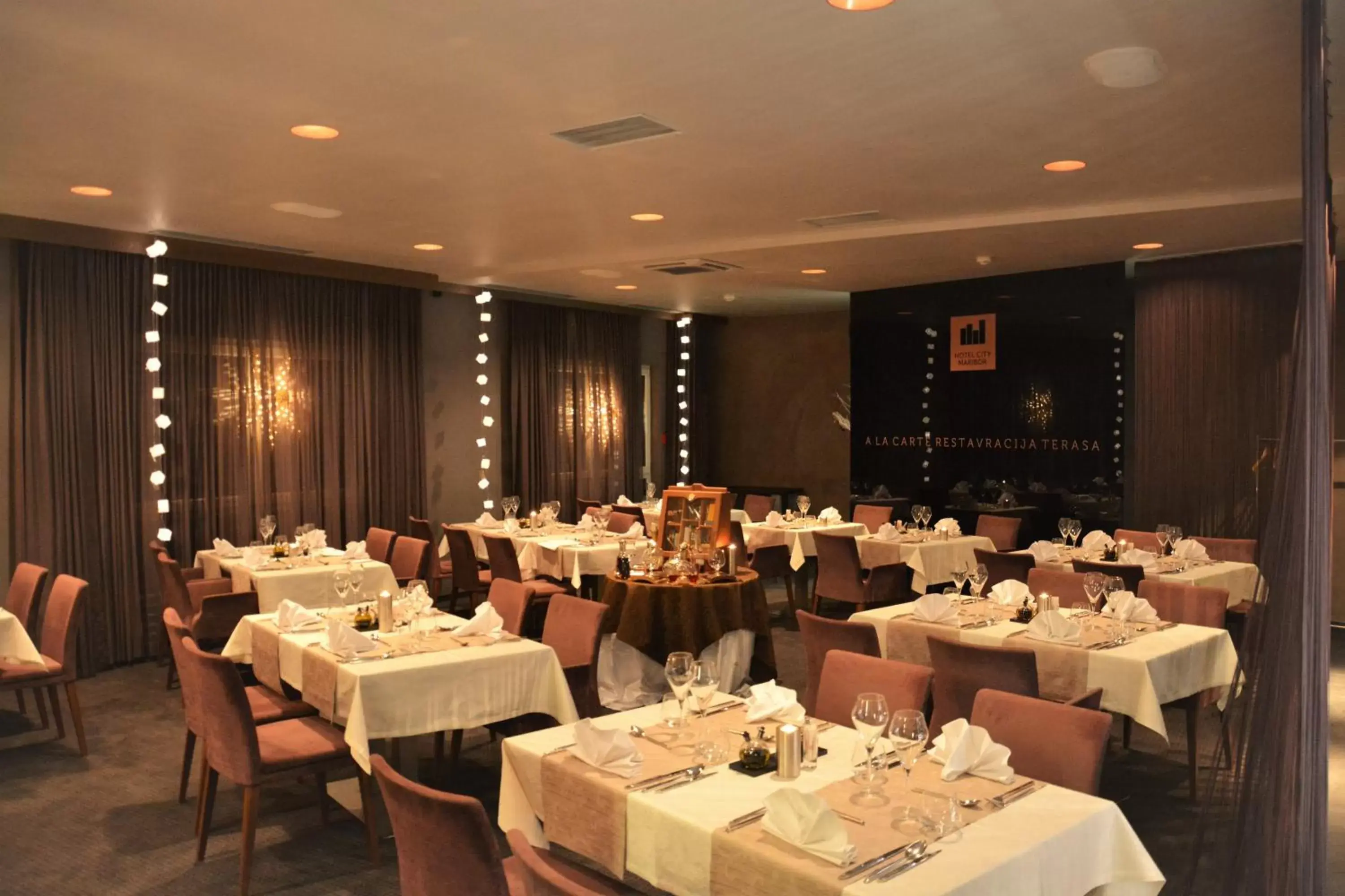 Restaurant/Places to Eat in Hotel City Maribor