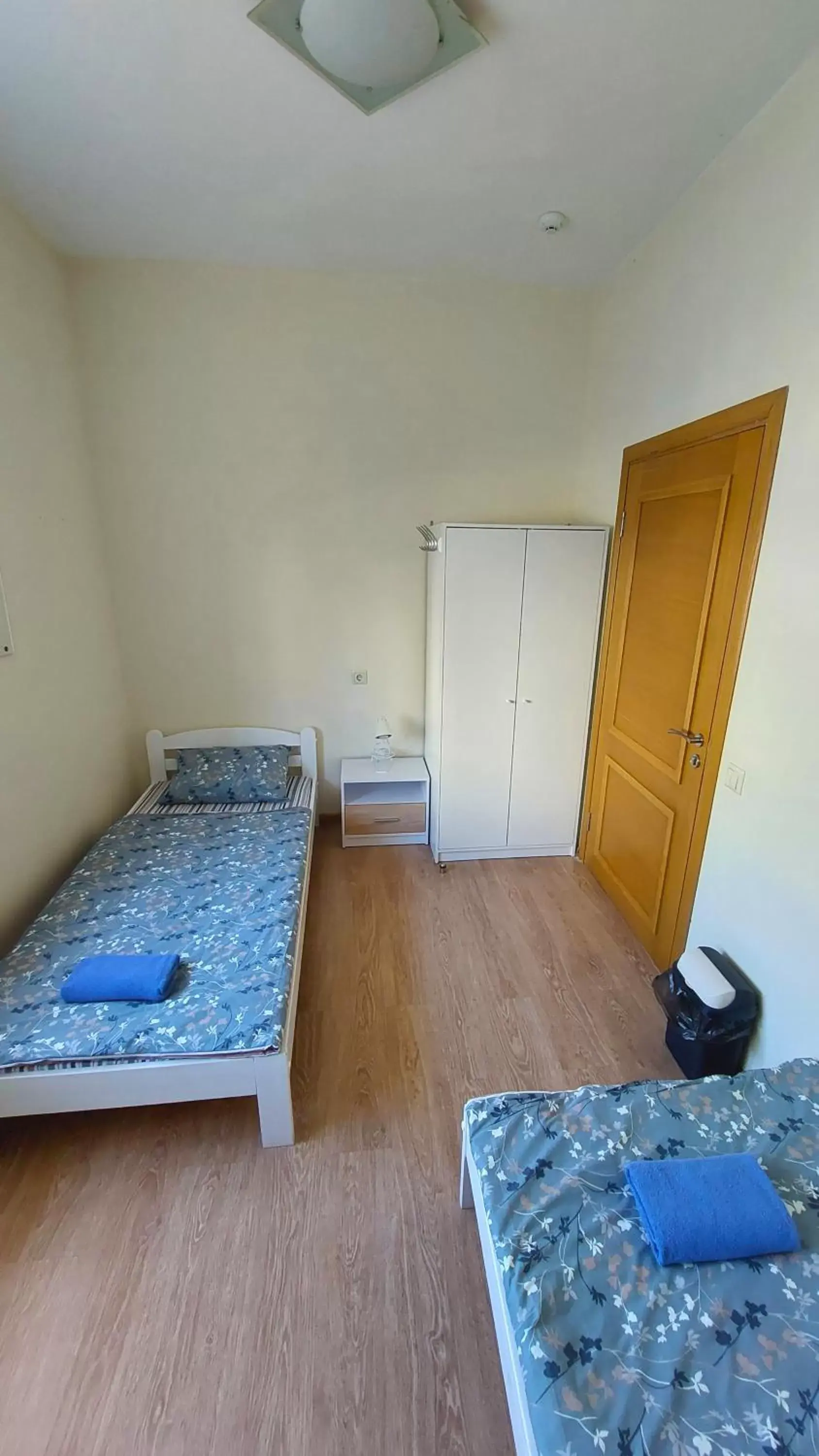 Standard Twin Room with Shared Bathroom in Happy Hotel Standard Twin Room with Shared Bathroom in Happy Hotel