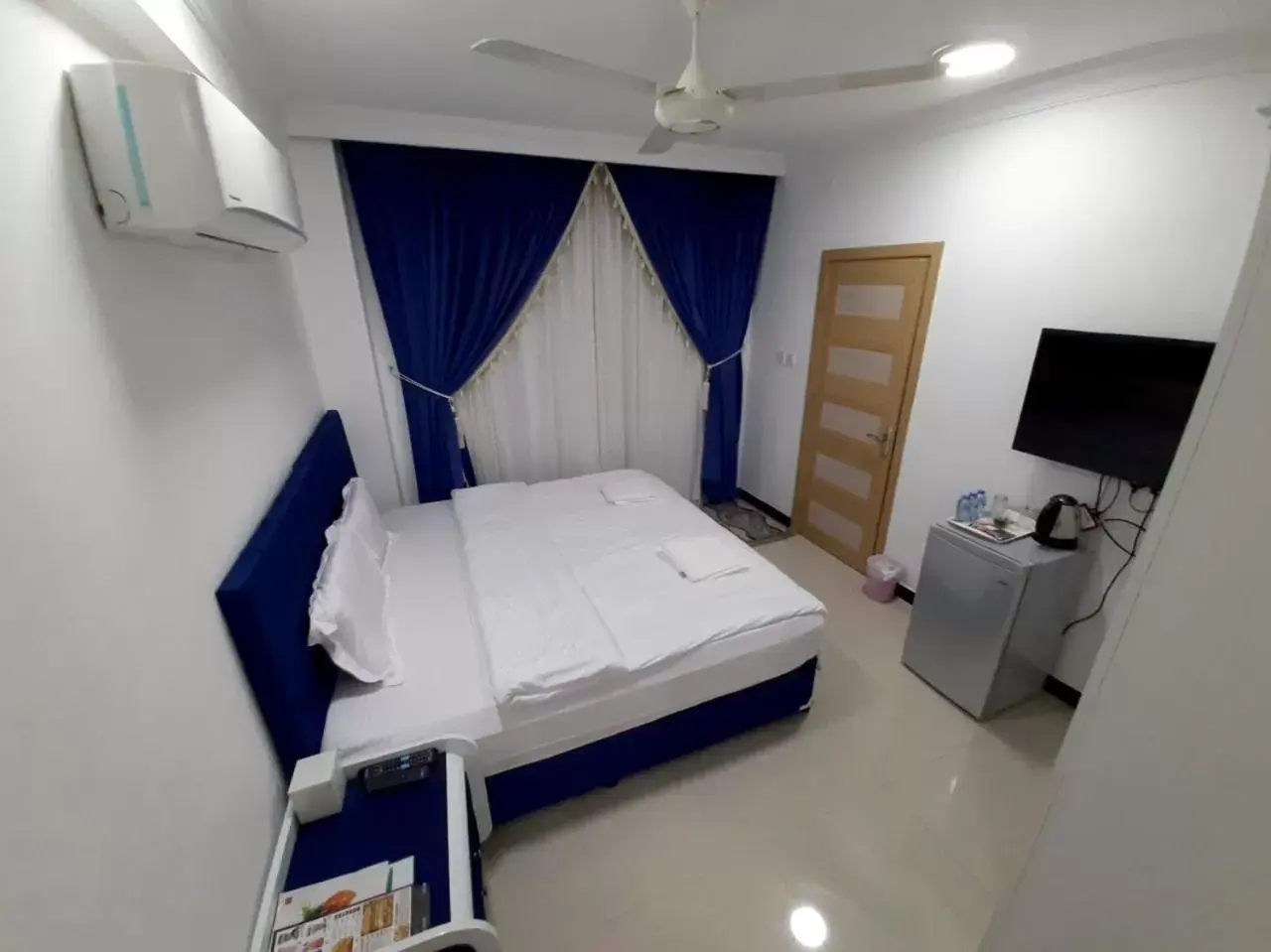 Bed in Al Rayyan Hotel Apartments Muscat