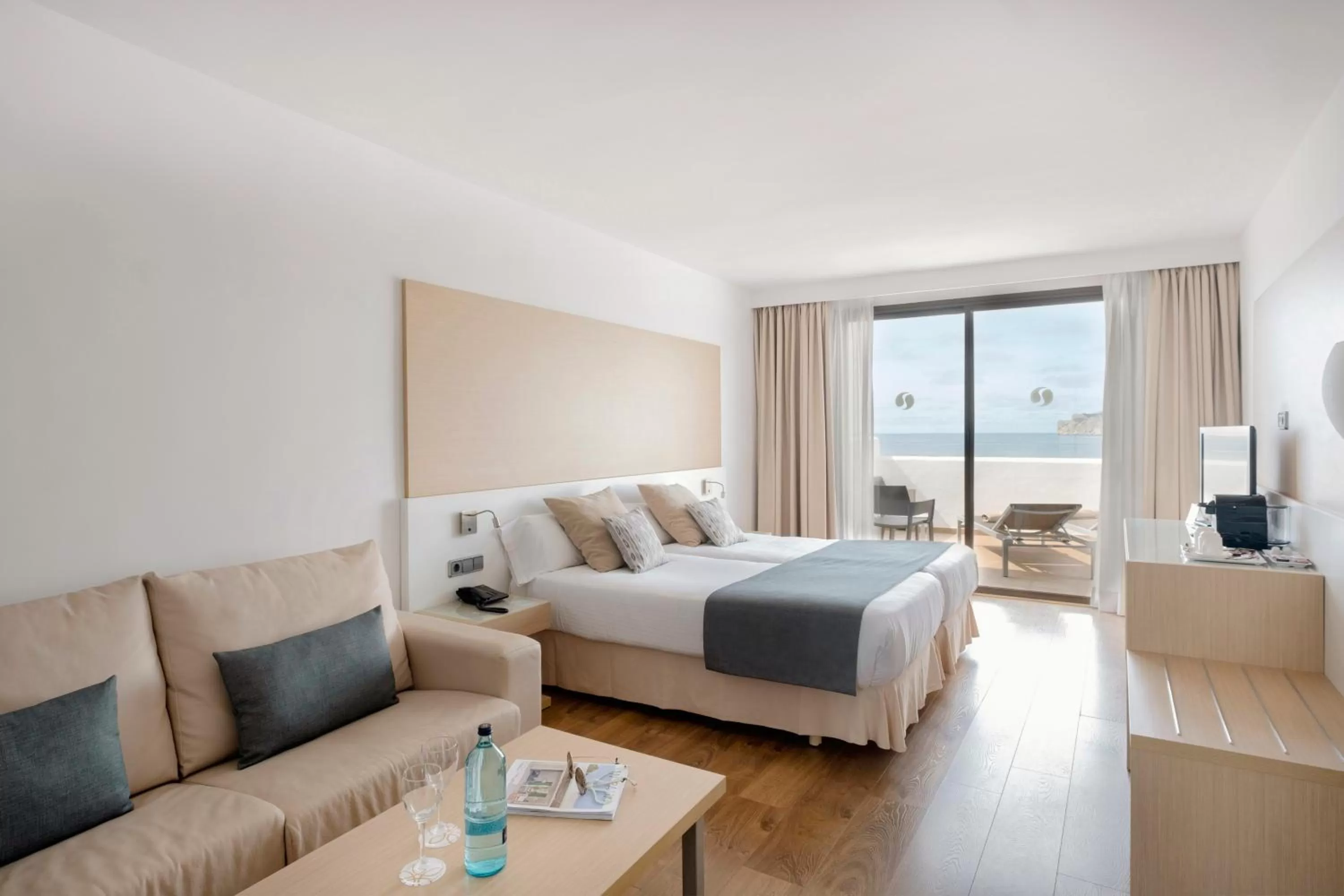 Bed in Sentido Fido Punta del Mar Hotel & Spa - Adults Only