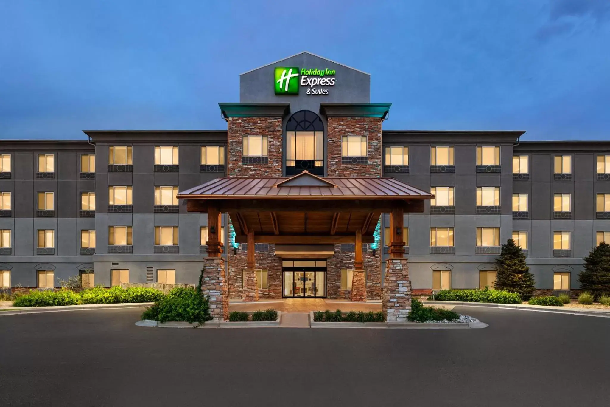 Property building in Holiday Inn Express & Suites Denver Airport by IHG Property building in Holiday Inn Express & Suites Denver Airport by IHG