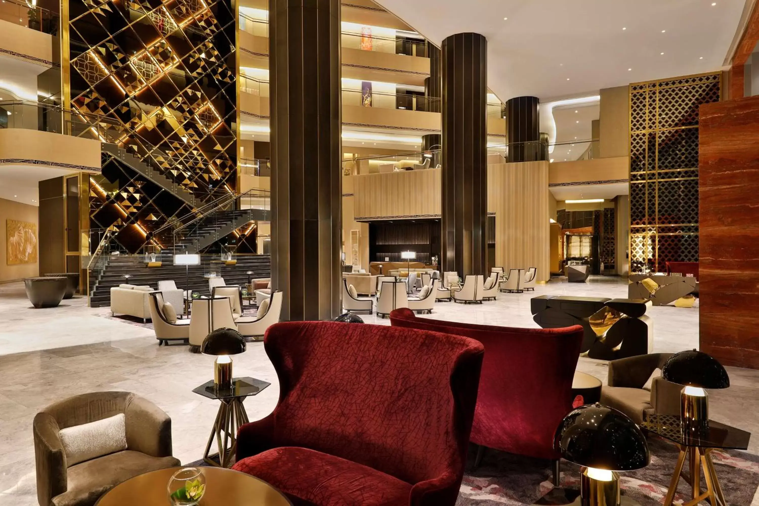 Lobby or reception, Lounge/Bar in AlRayyan Hotel Doha, Curio Collection by Hilton