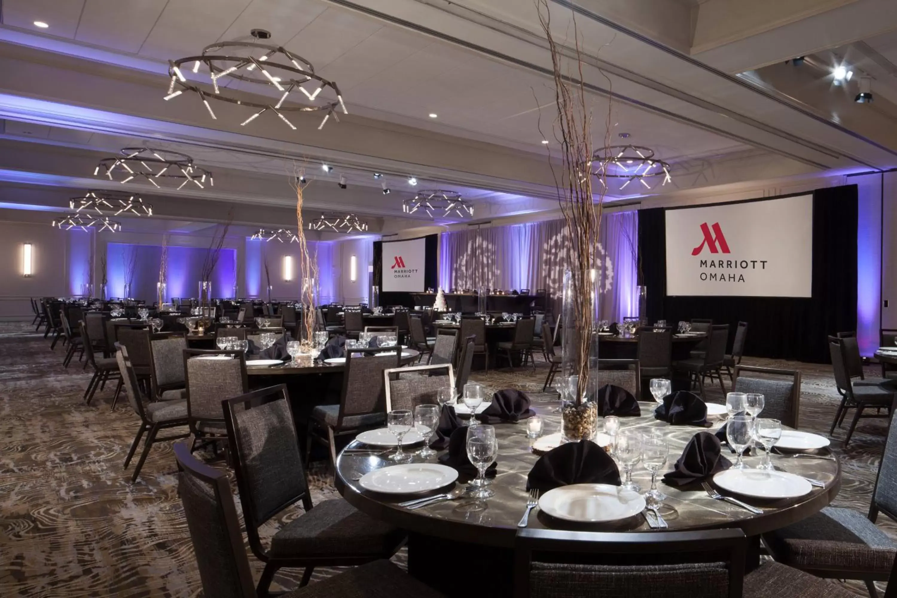 Banquet/Function facilities, Restaurant/Places to Eat in Omaha Marriott