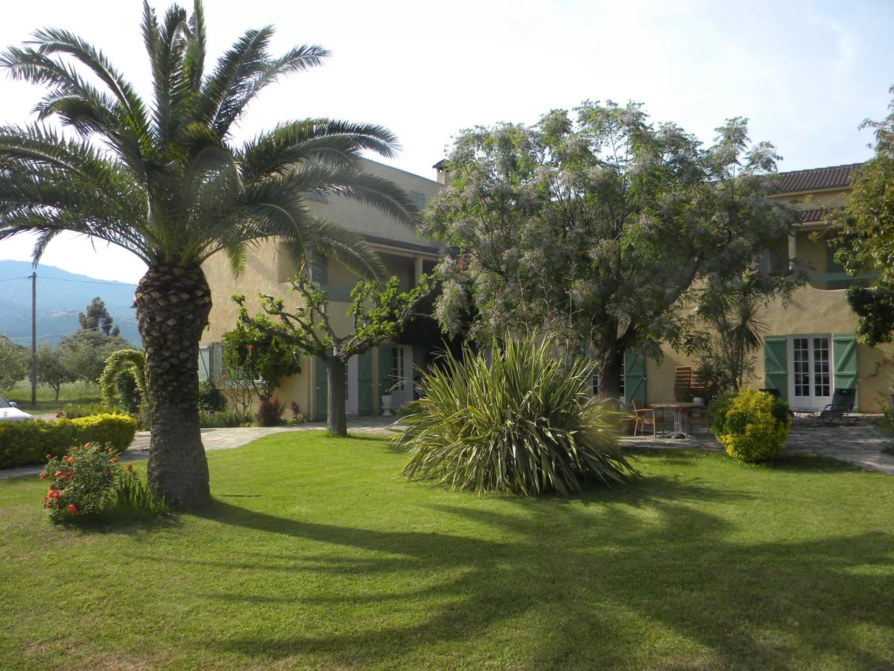 Facade/entrance in Auberge les Oliviers