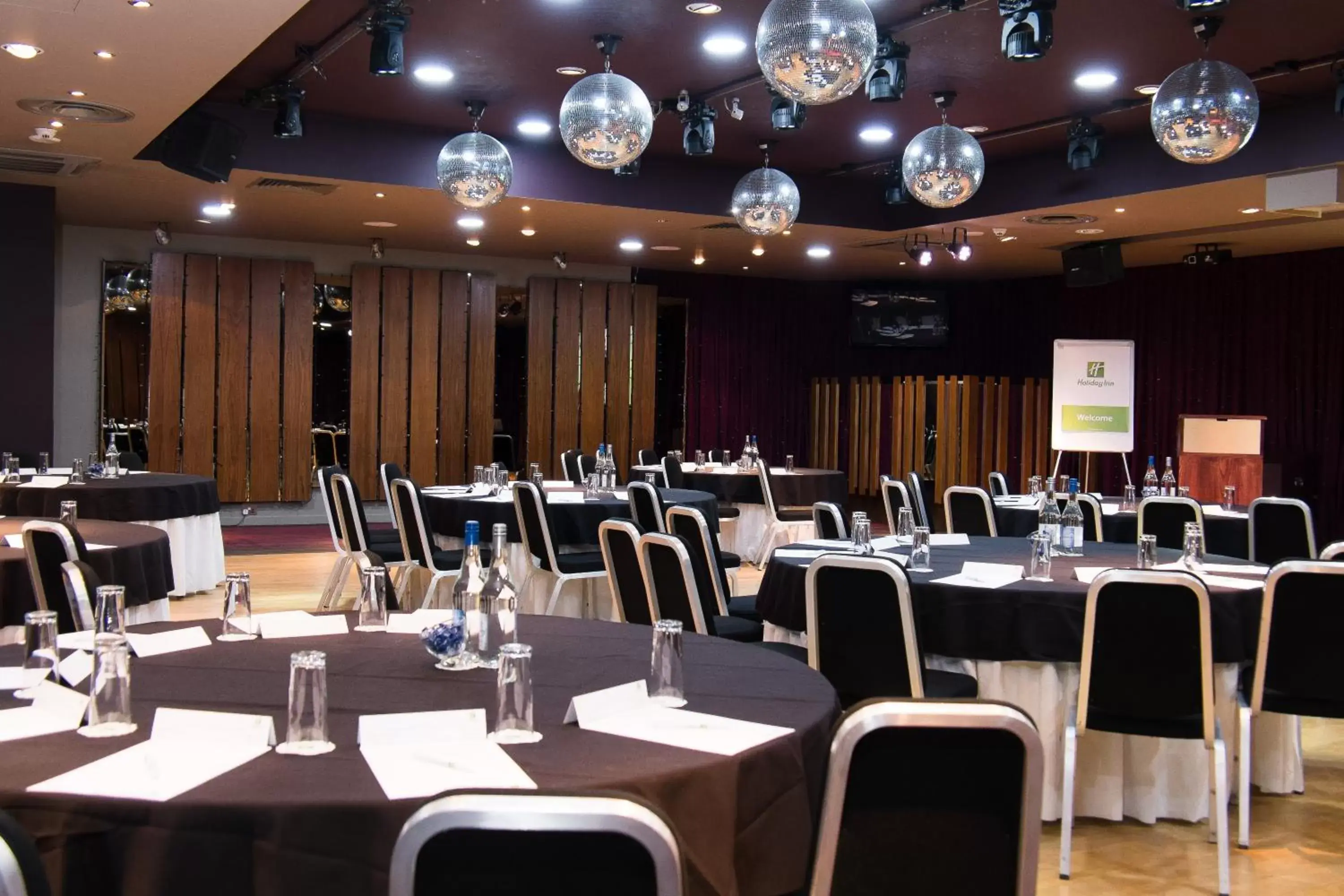 Meeting/conference room in Holiday Inn Aberdeen West, an IHG Hotel