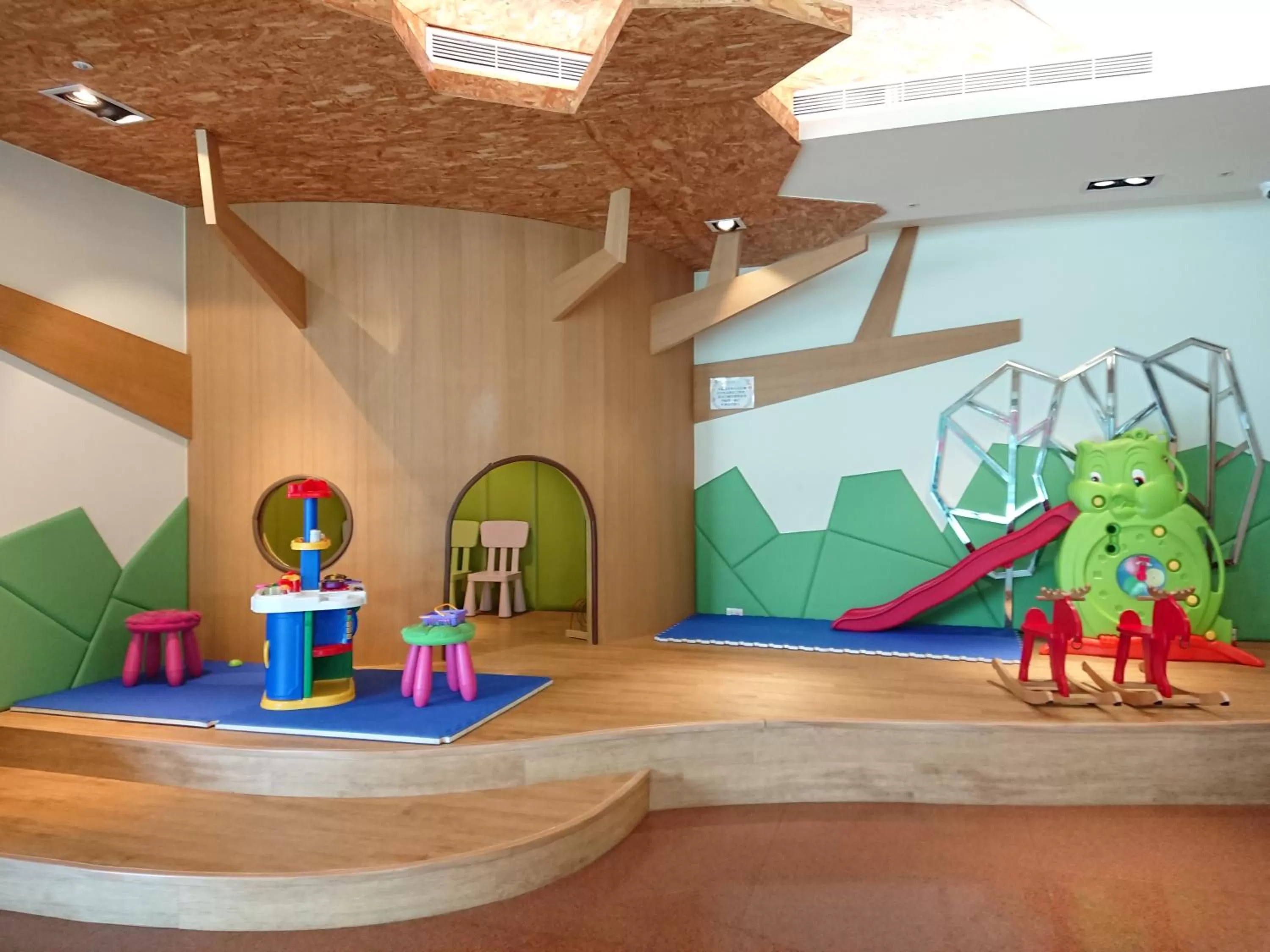 Children play ground in Maison de Chine Chao Yin Building
