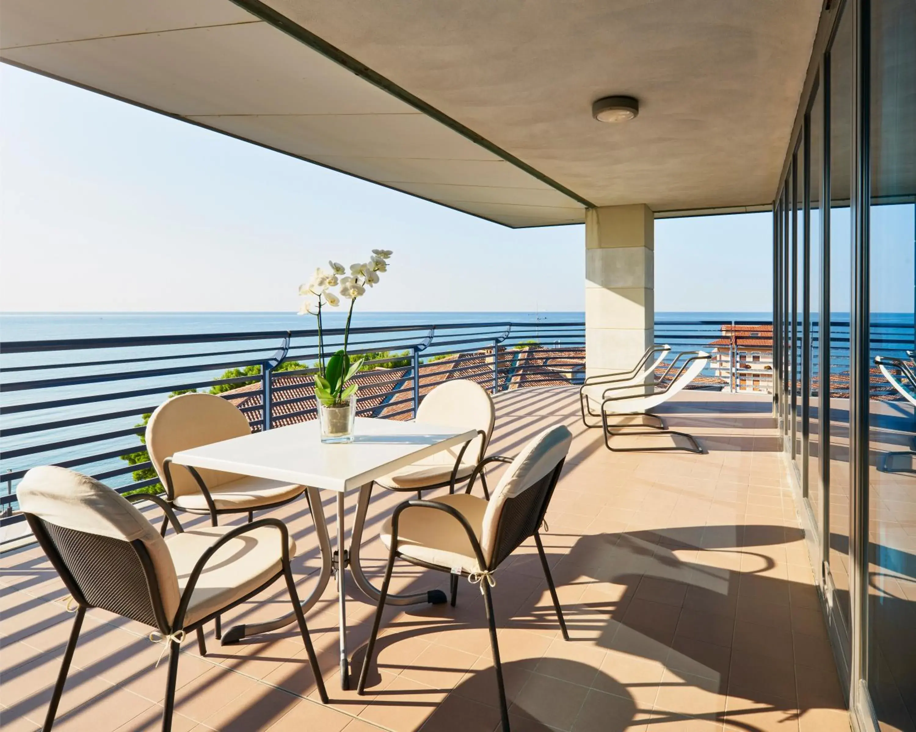 Sea view, Balcony/Terrace in Hotel Fonzari