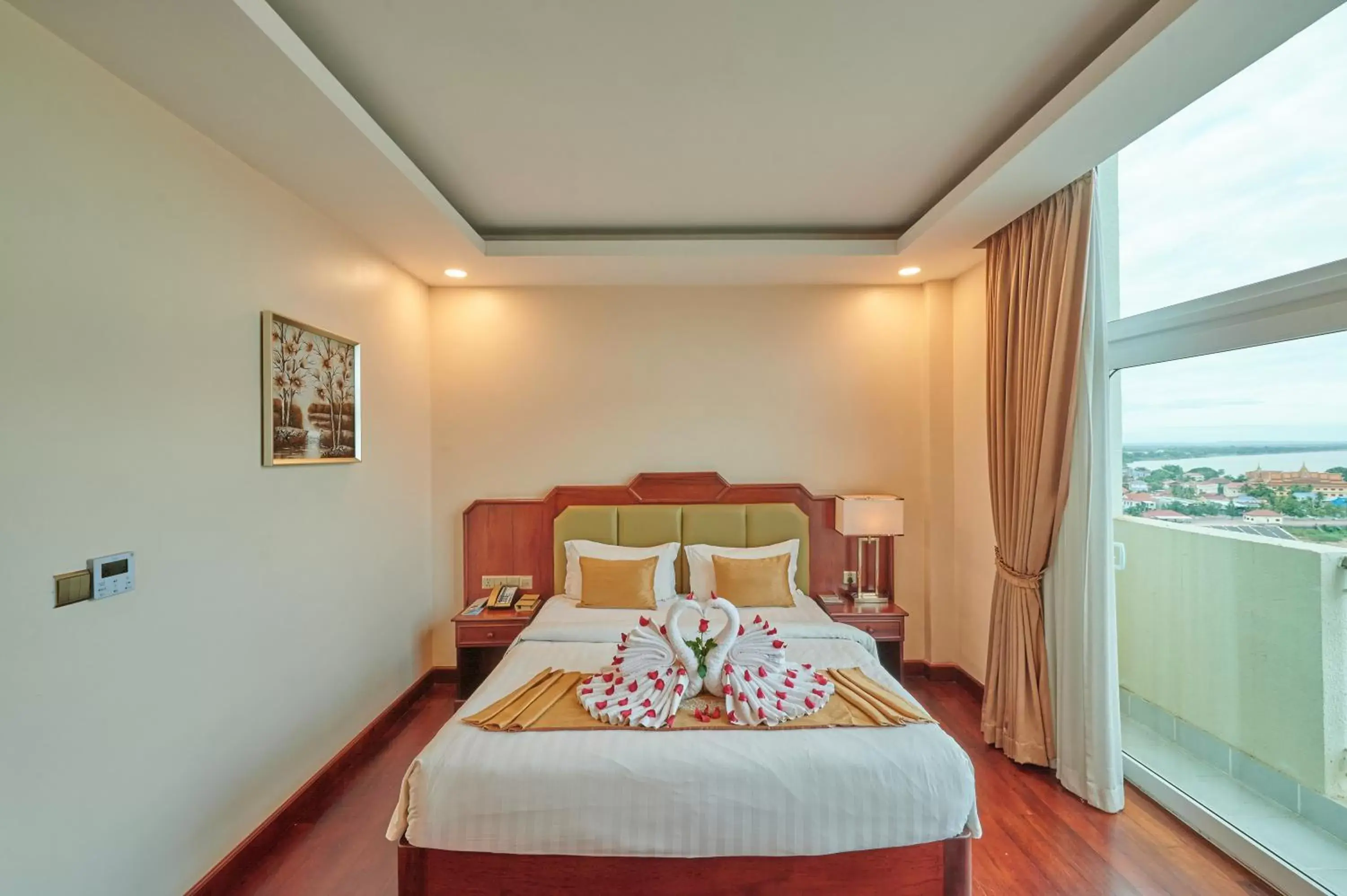 Bedroom, Bed in Lbn Asian Hotel