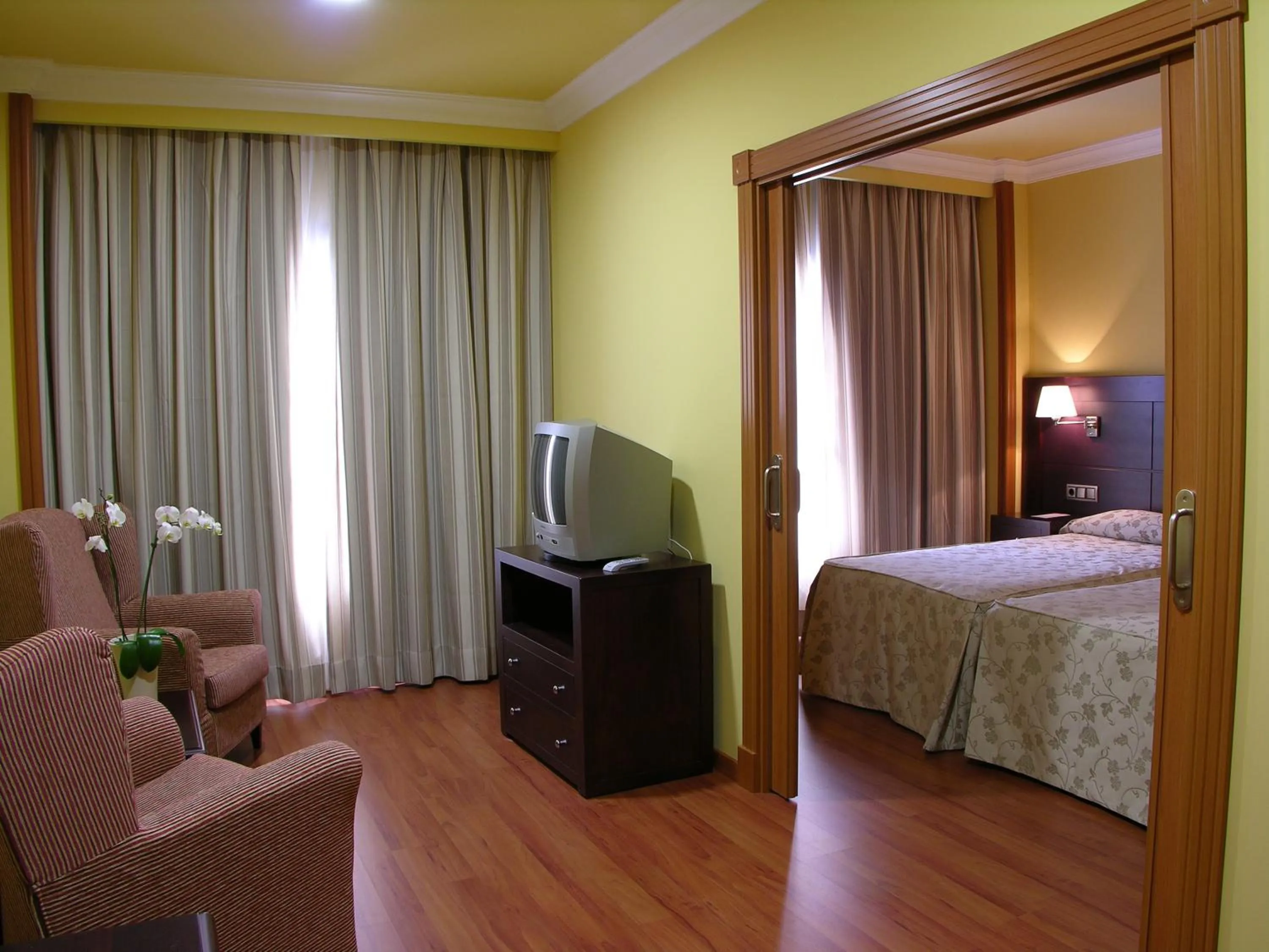 Photo of the whole room, Bed in Hotel II Castillas Ávila