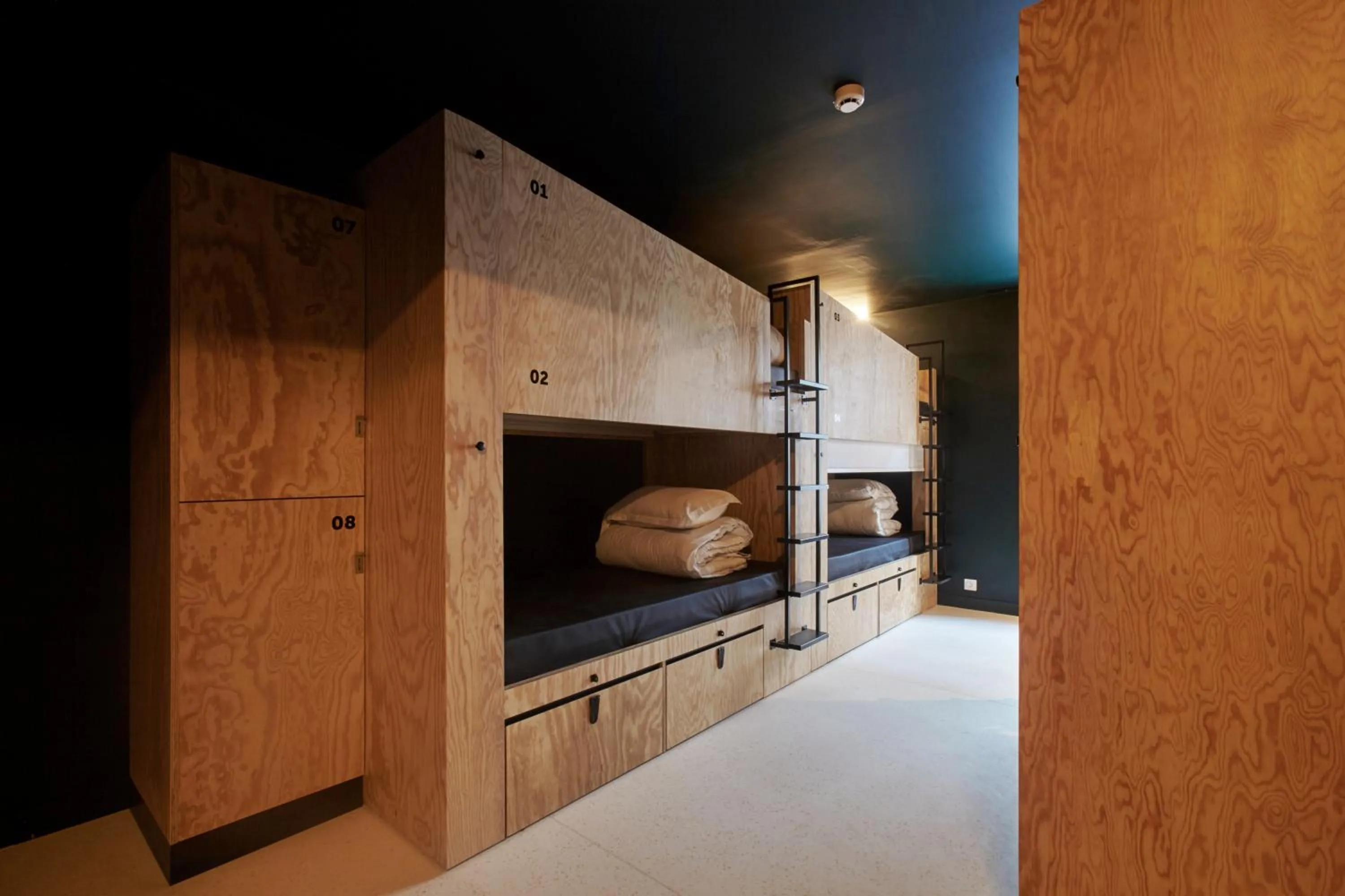 bunk bed in JO&JOE Paris - Nation