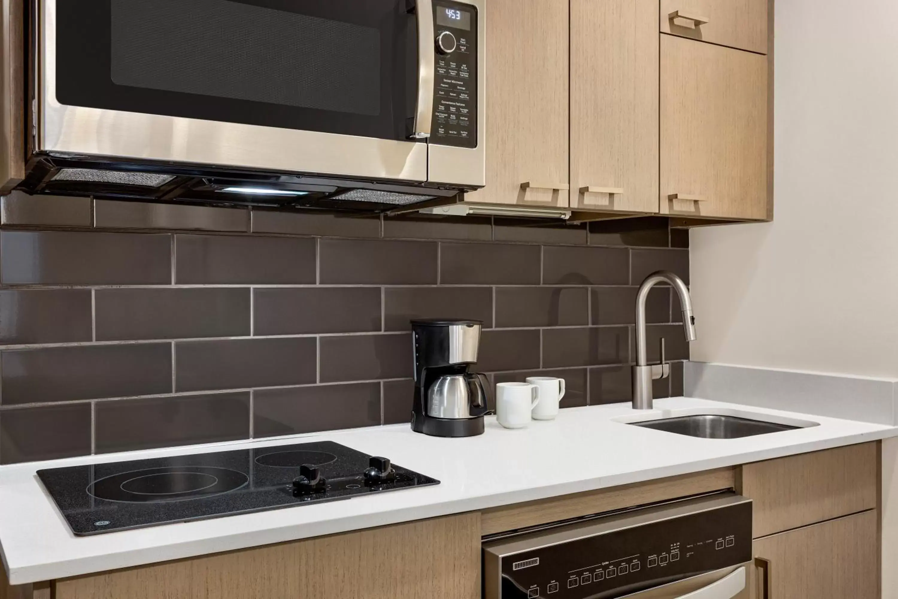 One-Bedroom King Suite with Sofa Bed and Kitchen in Hyatt House Bryan/College Station One-Bedroom King Suite with Sofa Bed and Kitchen in Hyatt House Bryan/College Station