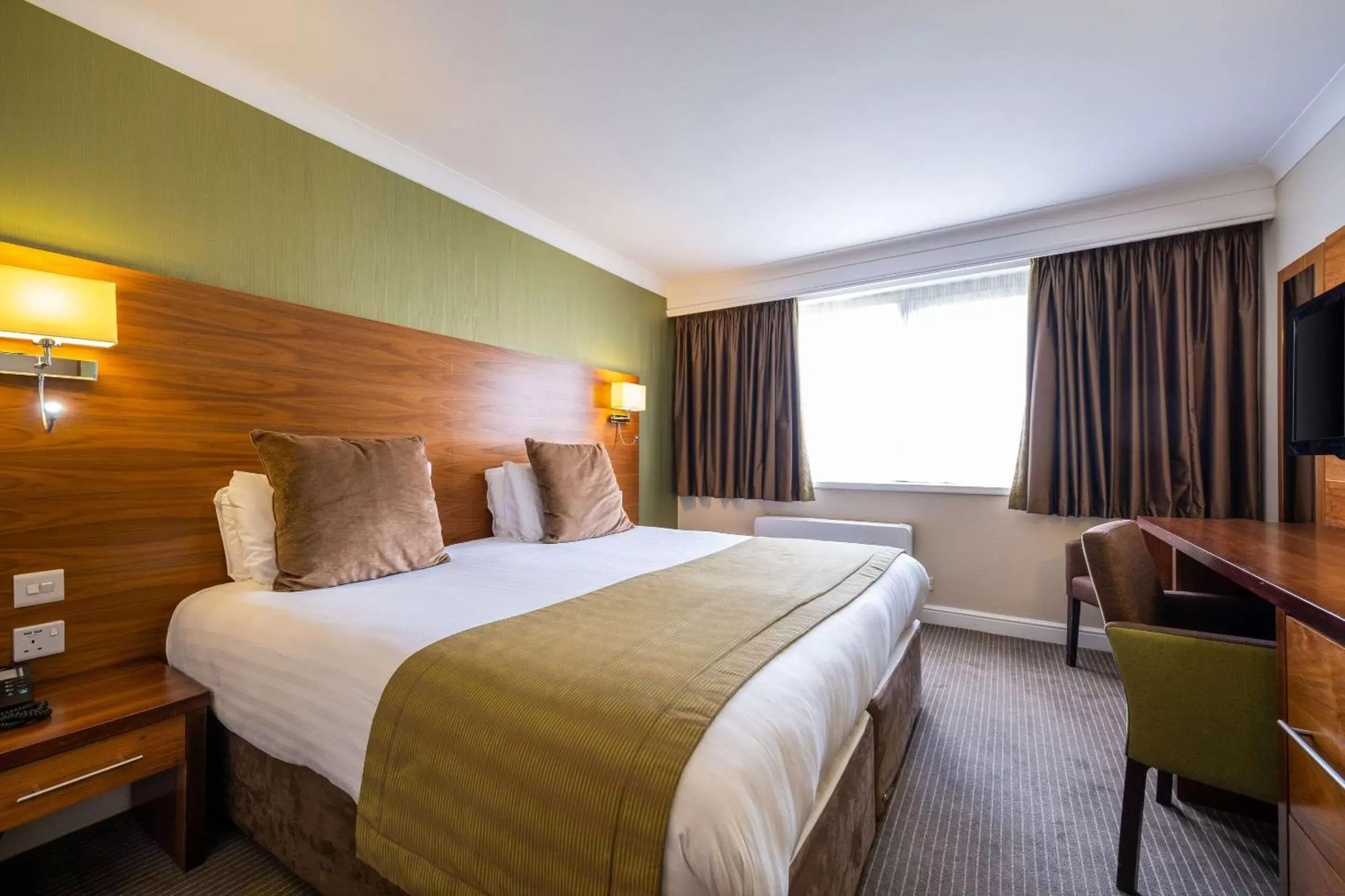 Photo of the whole room, Bed in Clarion Hotel Newcastle South