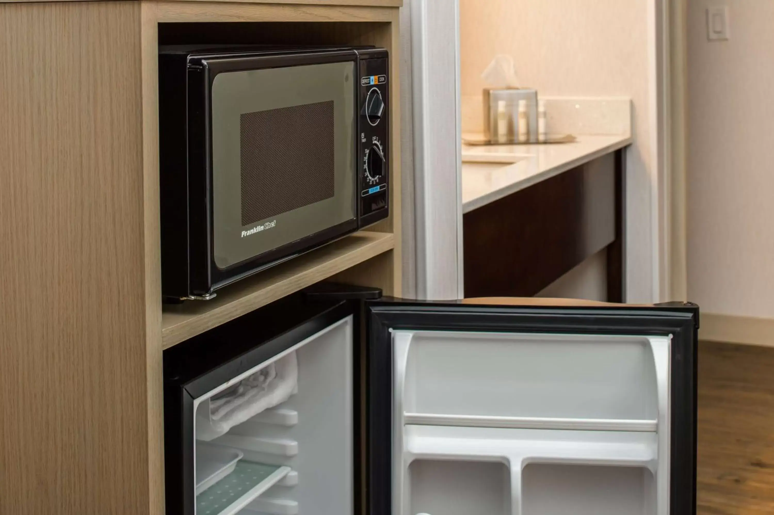 Kitchen or kitchenette in DoubleTree by Hilton Olympia