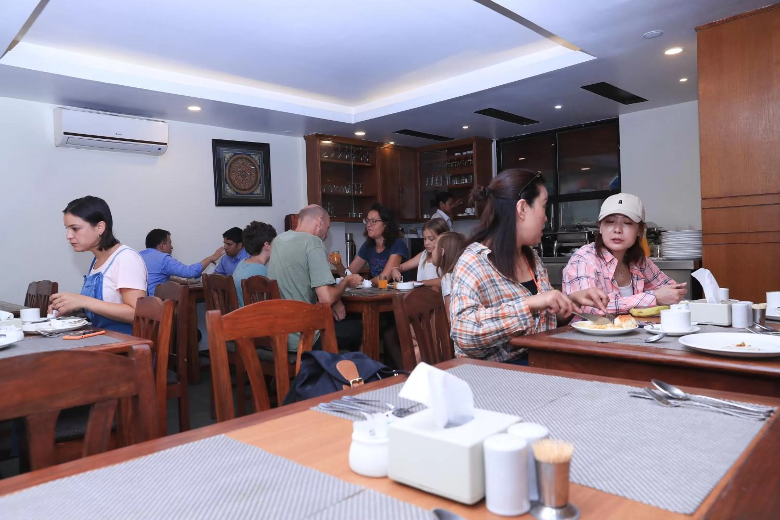 Dining area in Hotel Mums Home