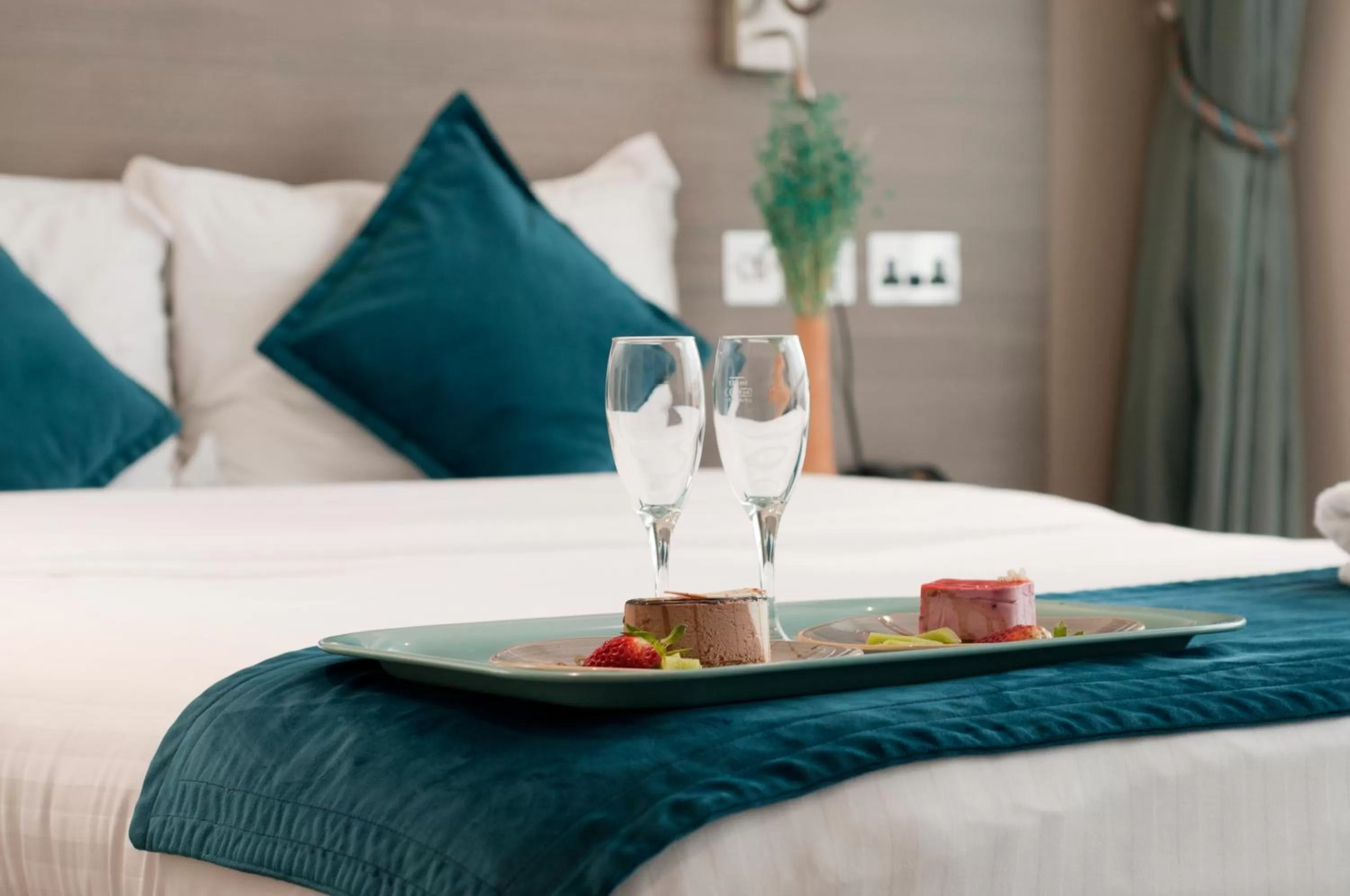 Bed in The Lion & Key Hotel