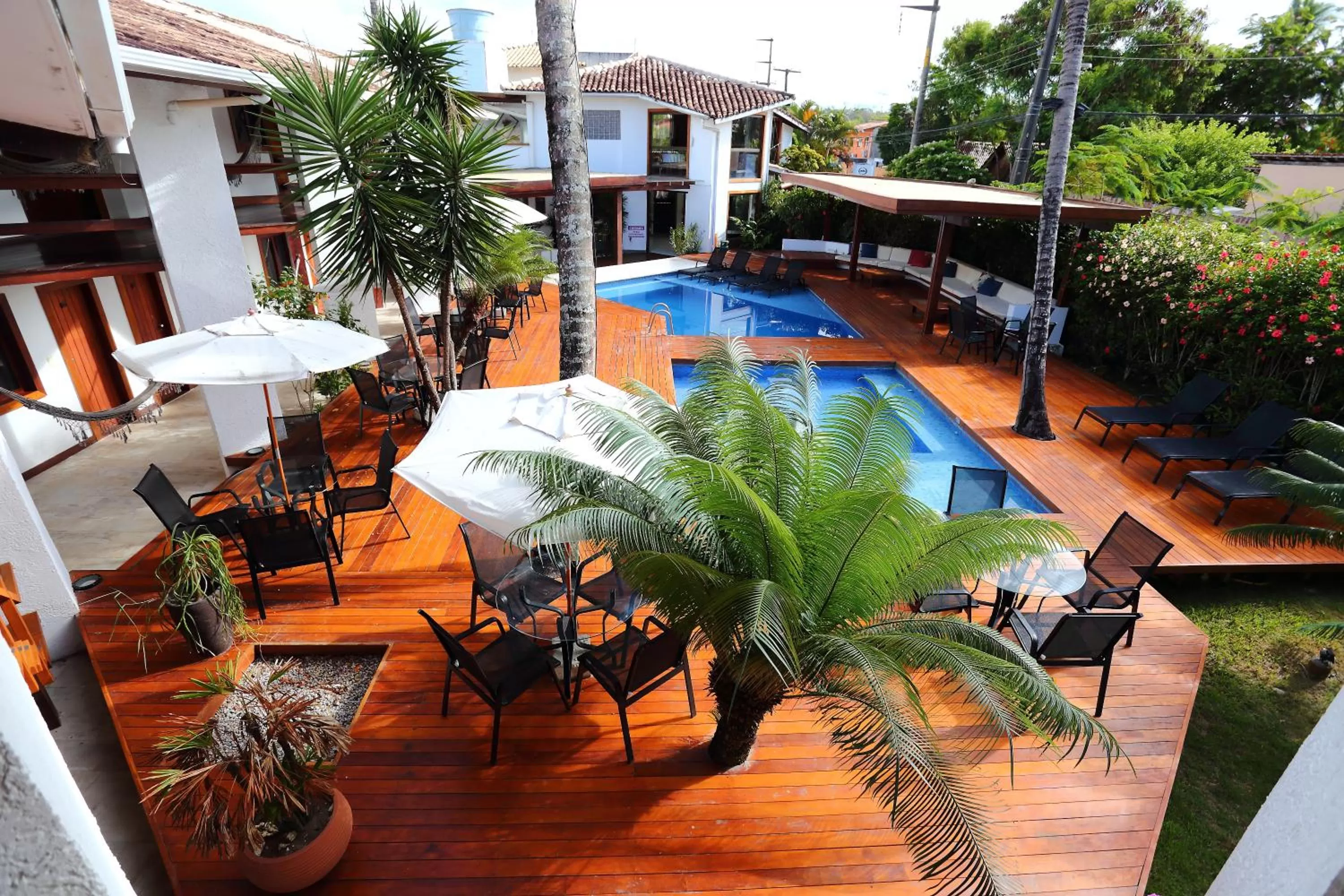 Pool view in Hotel Flamingo Beach by HC