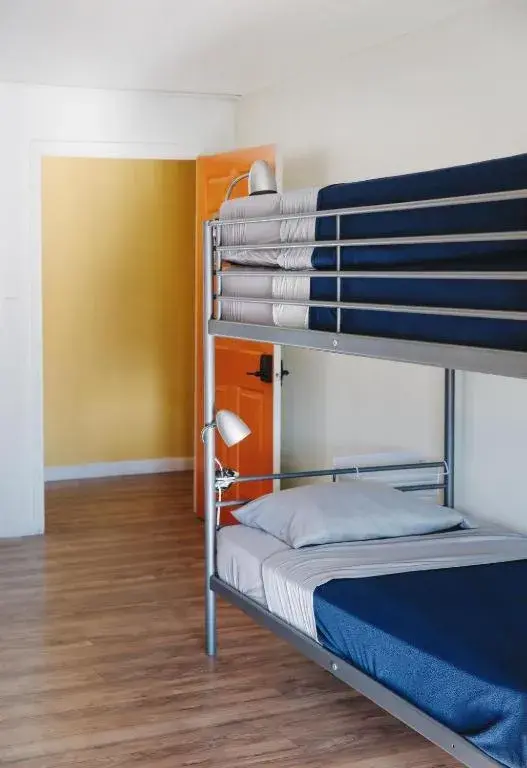 Bedroom, Bunk Bed in Melrose Hostel