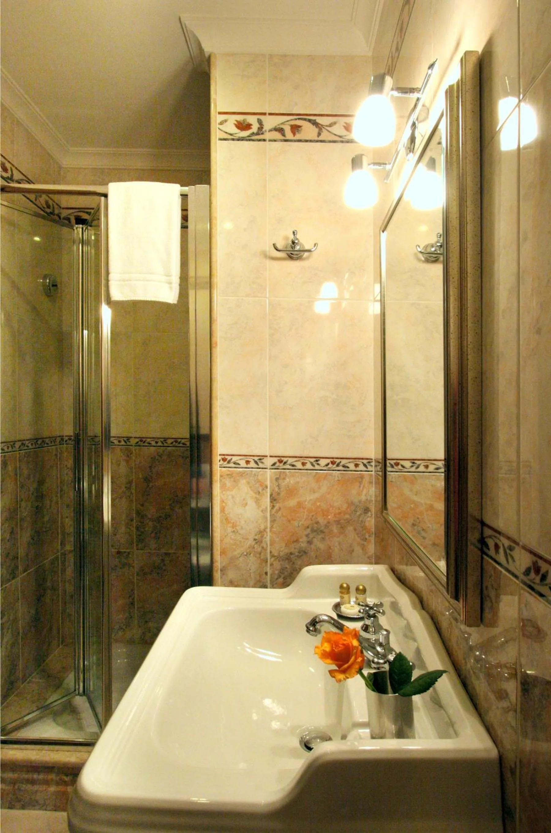 Bathroom in Hotel Artorius