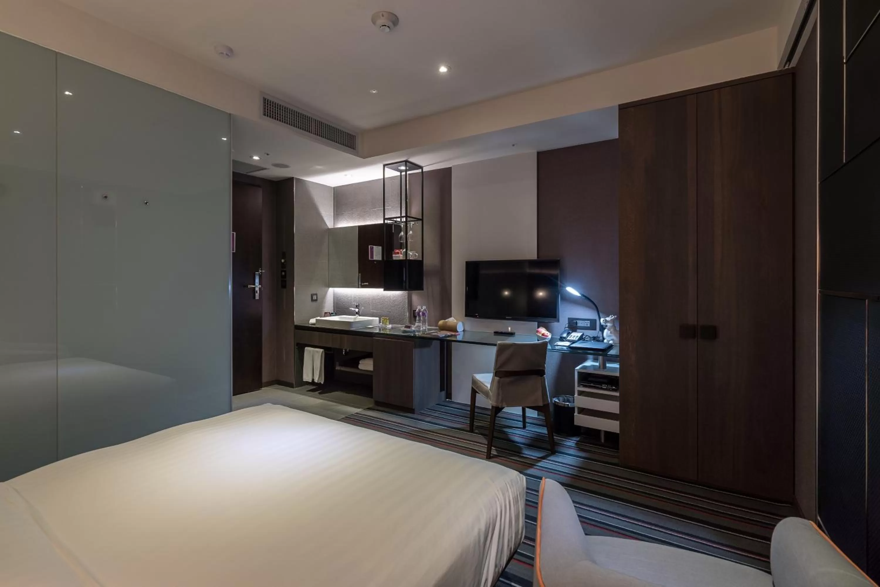 TV and multimedia, Bed in WESTGATE Hotel