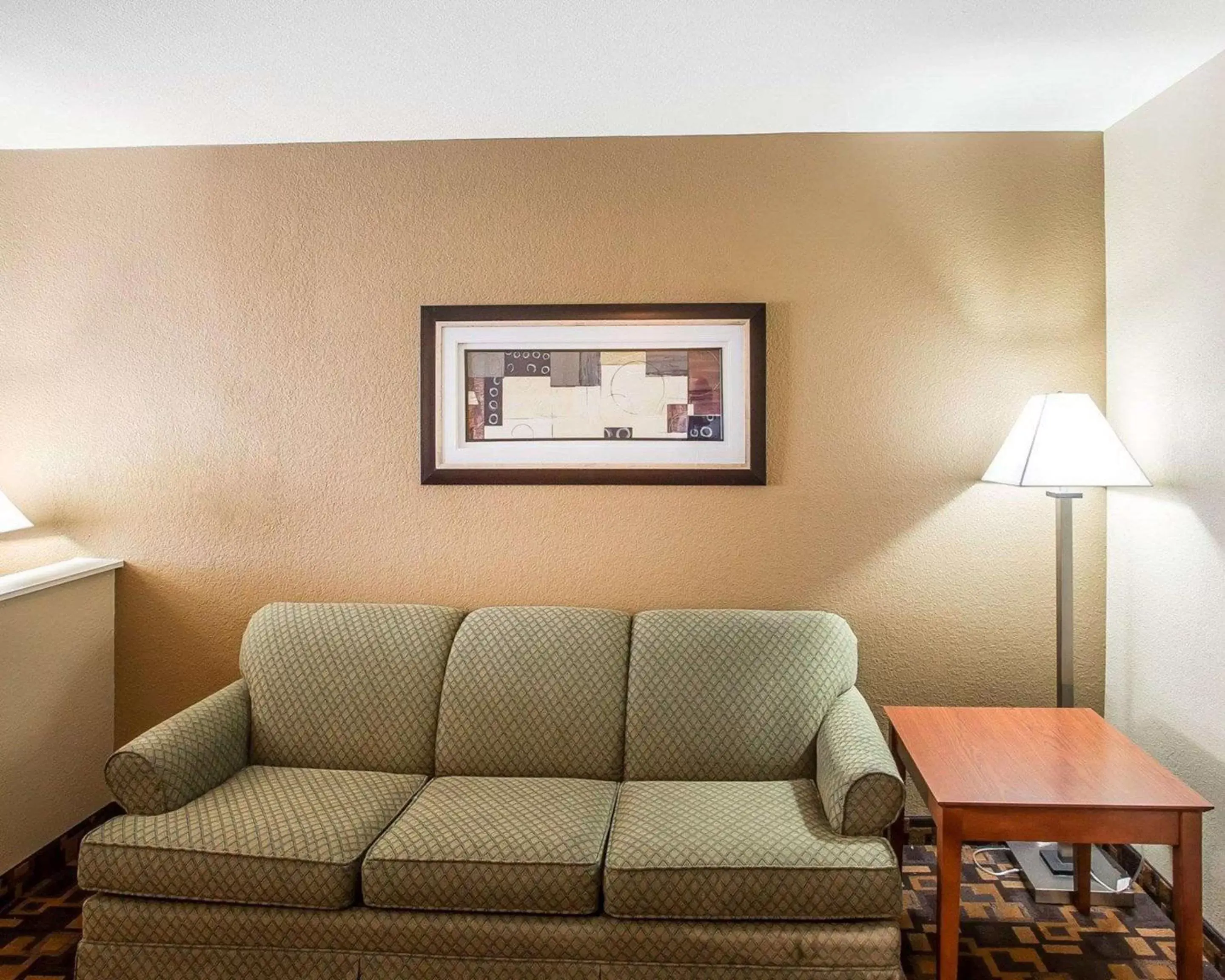 Photo of the whole room, Seating Area in Quality Inn & Suites Mt. Juliet