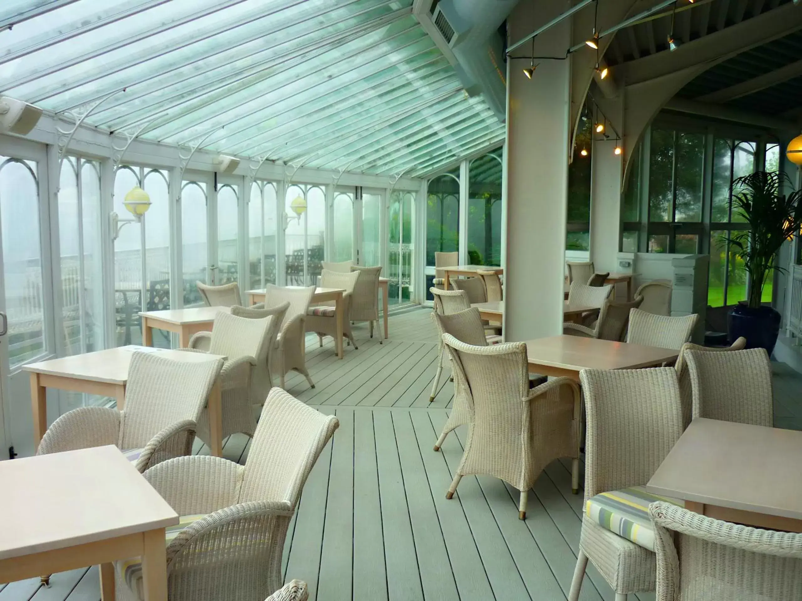 Restaurant/places to eat, Lounge/Bar in Royal Bath Hotel & Spa Bournemouth