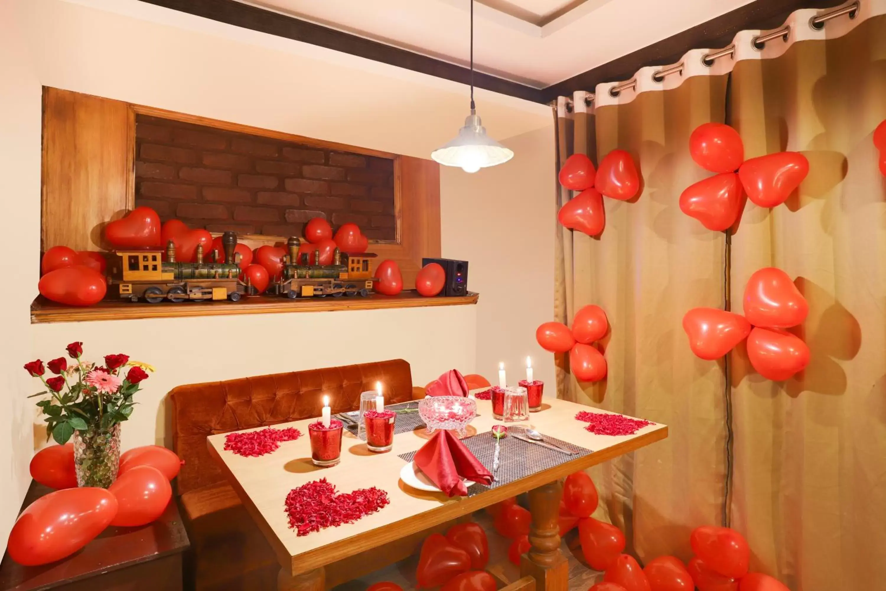 Restaurant/places to eat in Summit Hermon Hotel & Spa Restaurant/places to eat in Summit Hermon Hotel & Spa