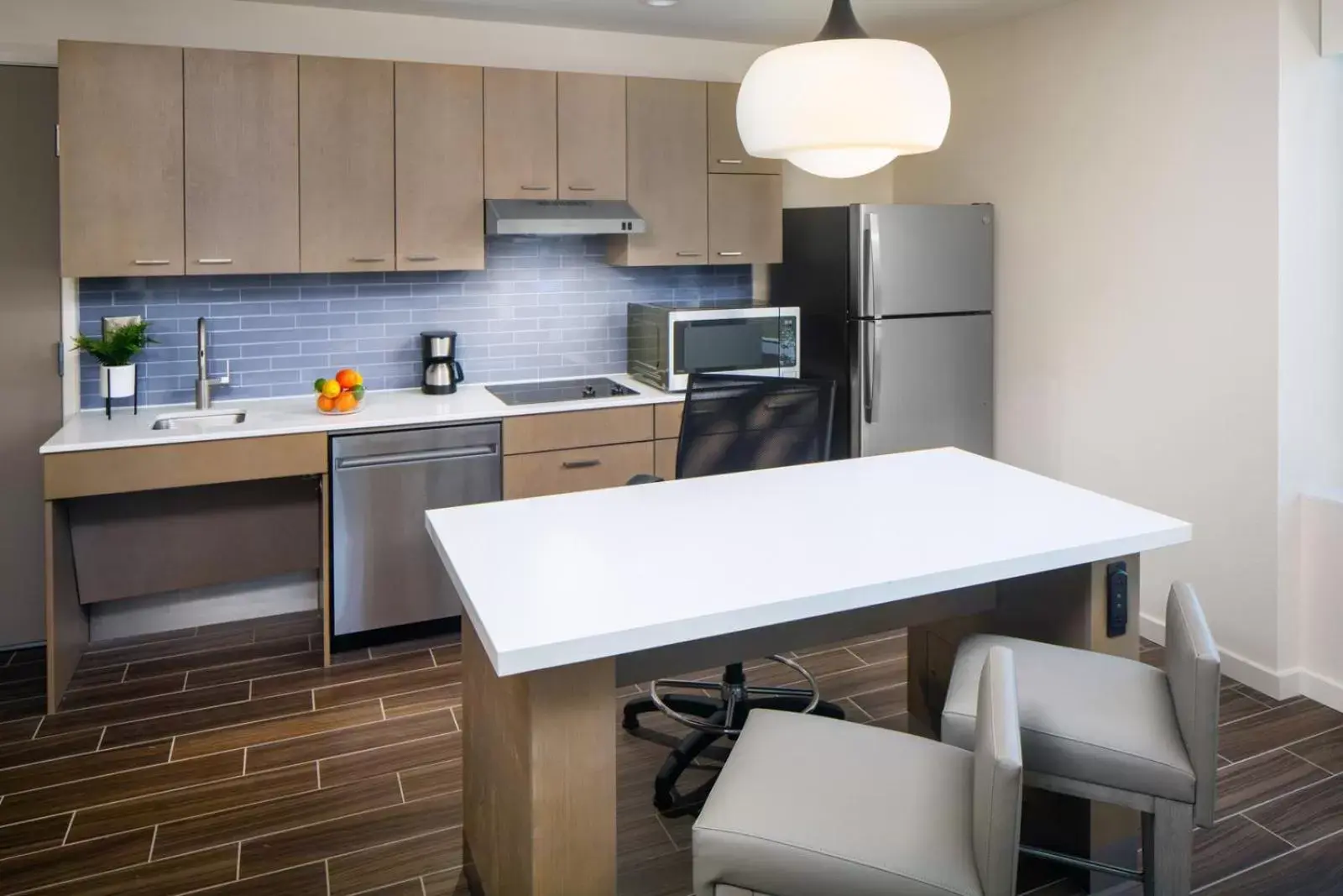 Kitchen or kitchenette, Kitchen/Kitchenette in Hyatt House Tallahassee Capitol University