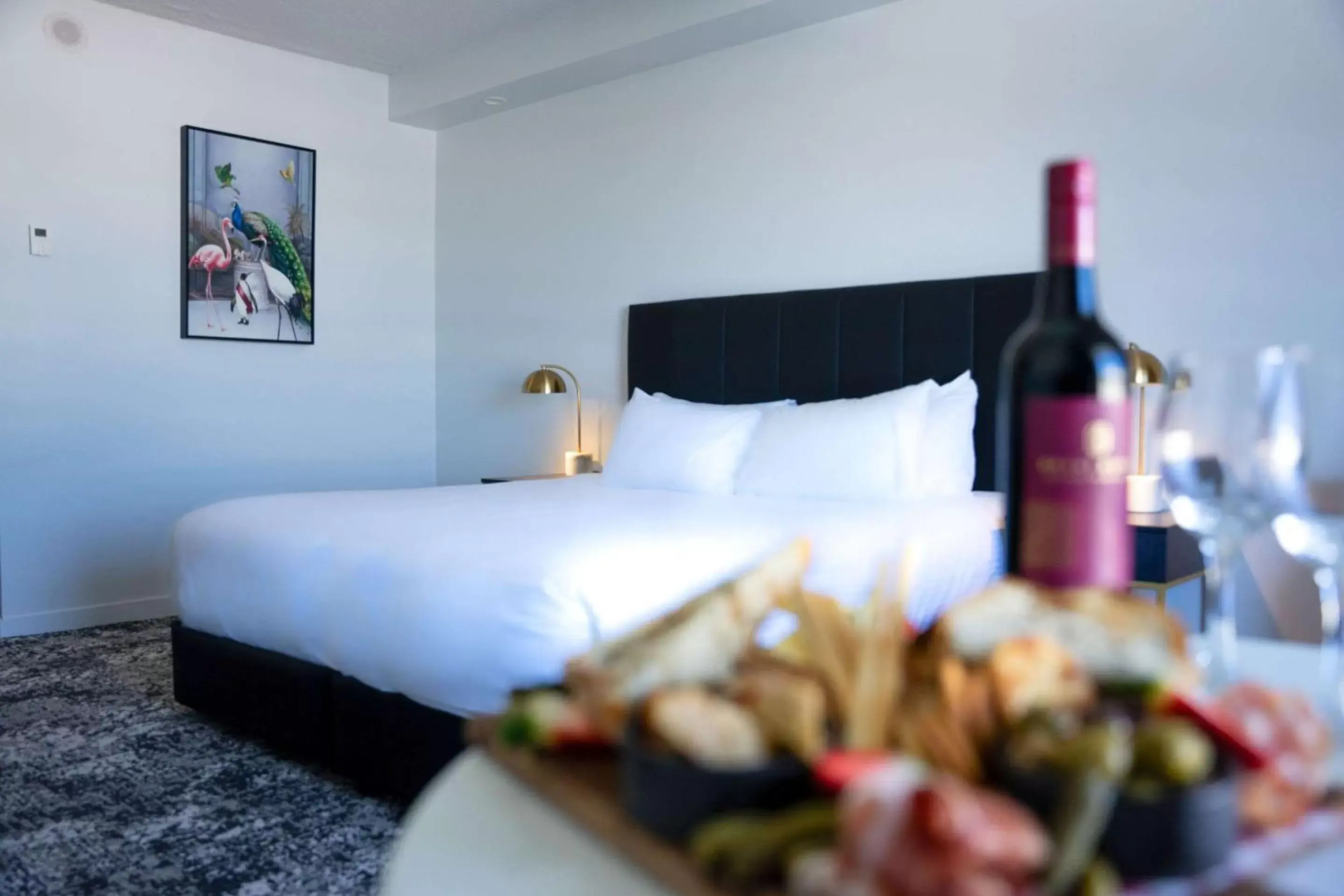 Bedroom, Bed in The Benson Hotel Bedroom, Bed in The Benson Hotel