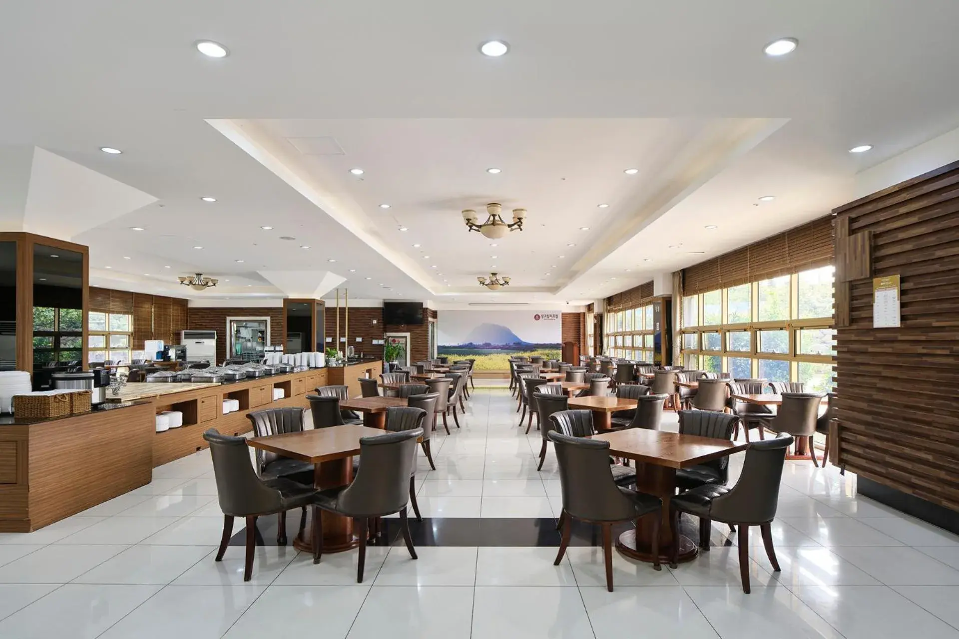 Restaurant/Places to Eat in JEJU Shangrila Hotel&Resort