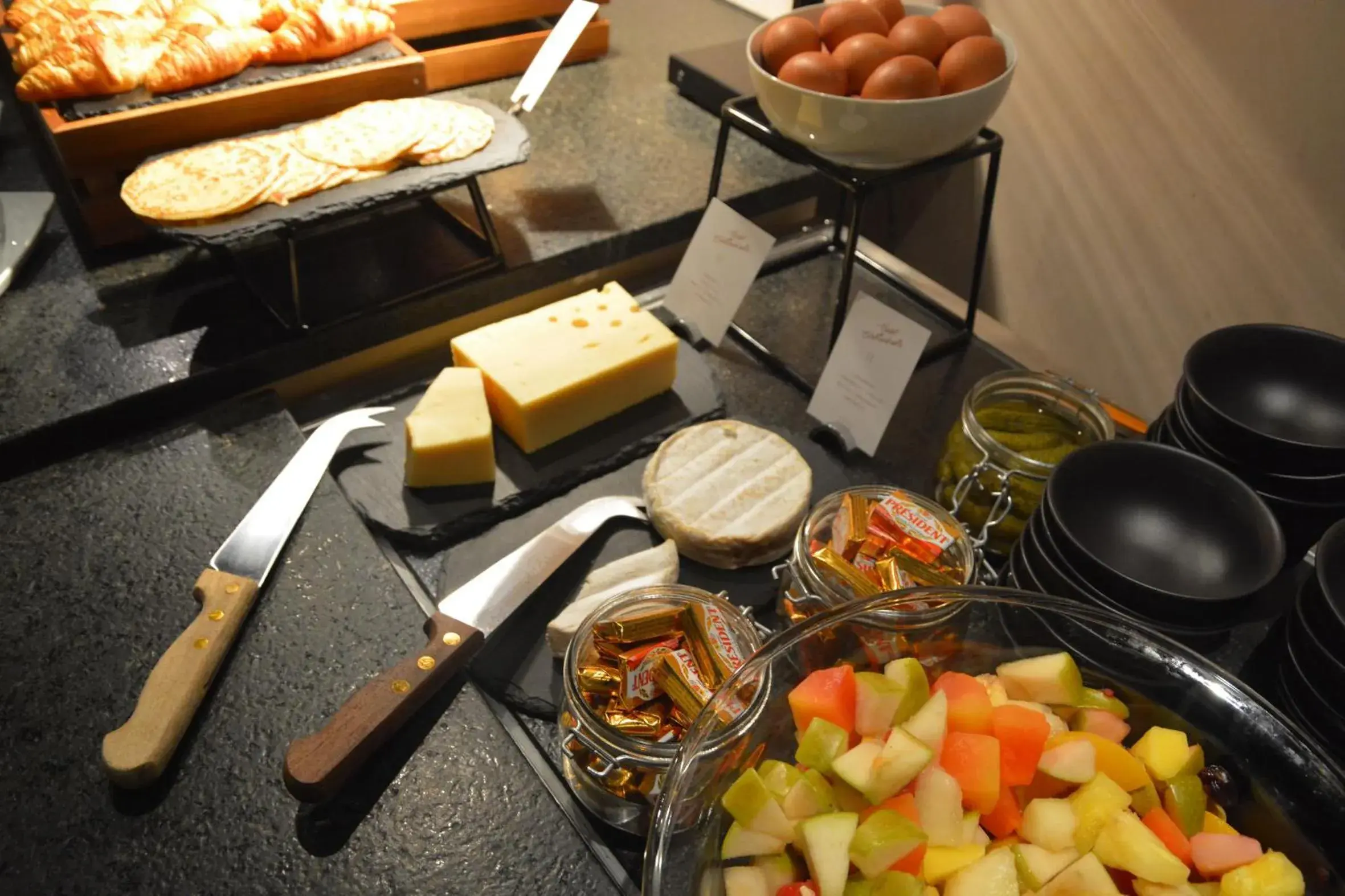 Breakfast in Hotel Cathédrale