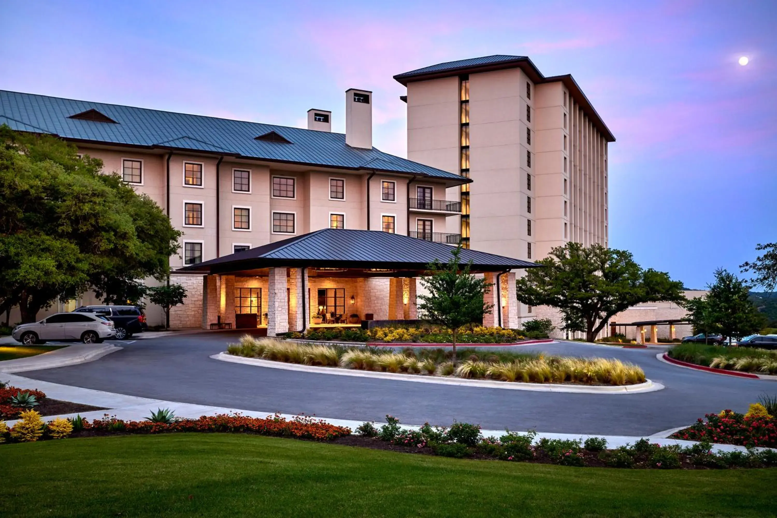 Property building in Omni Barton Creek Resort and Spa Austin Property building in Omni Barton Creek Resort and Spa Austin