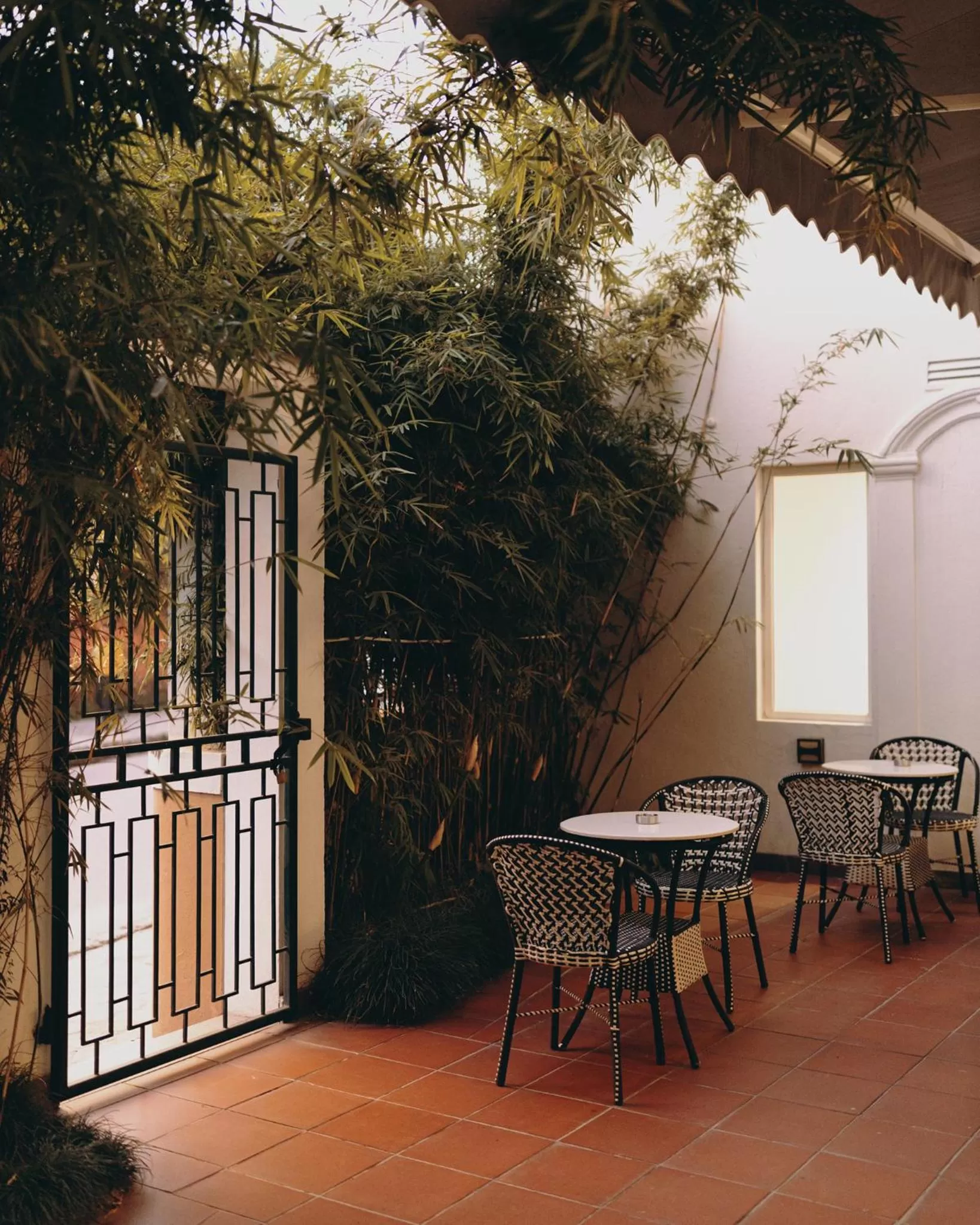 Restaurant/places to eat in Hotel Ambassador by ACE Hotels