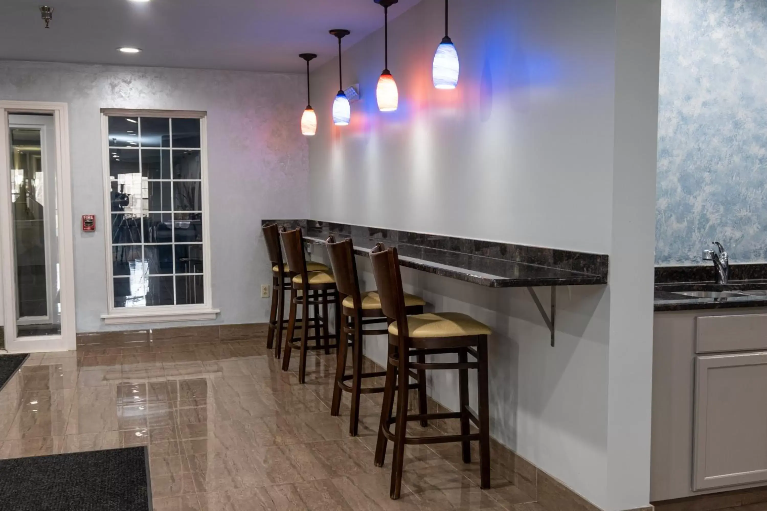 Dining area in Hilltop Inn & Suites - North Stonington