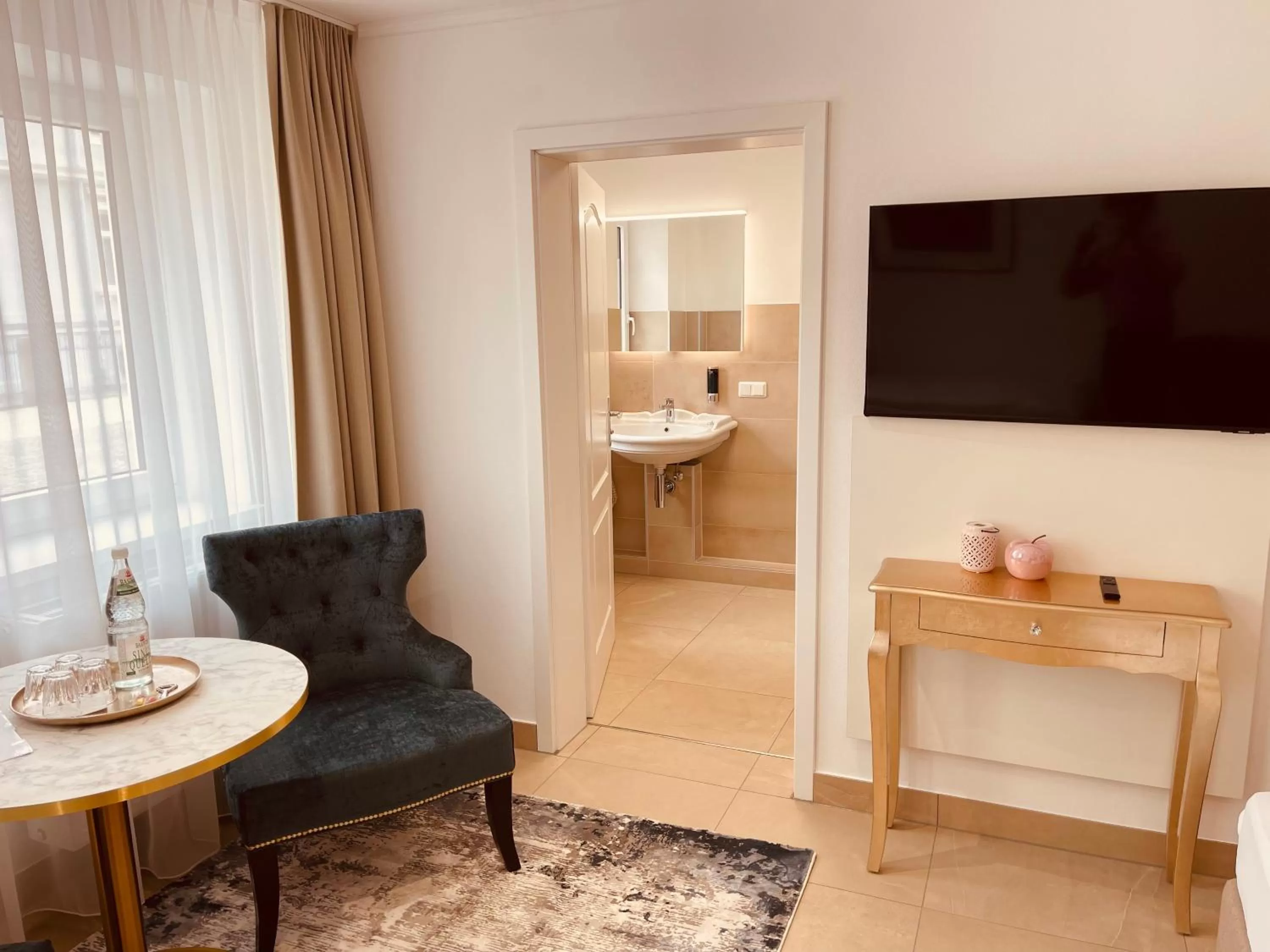 TV and multimedia in Villa Antonia