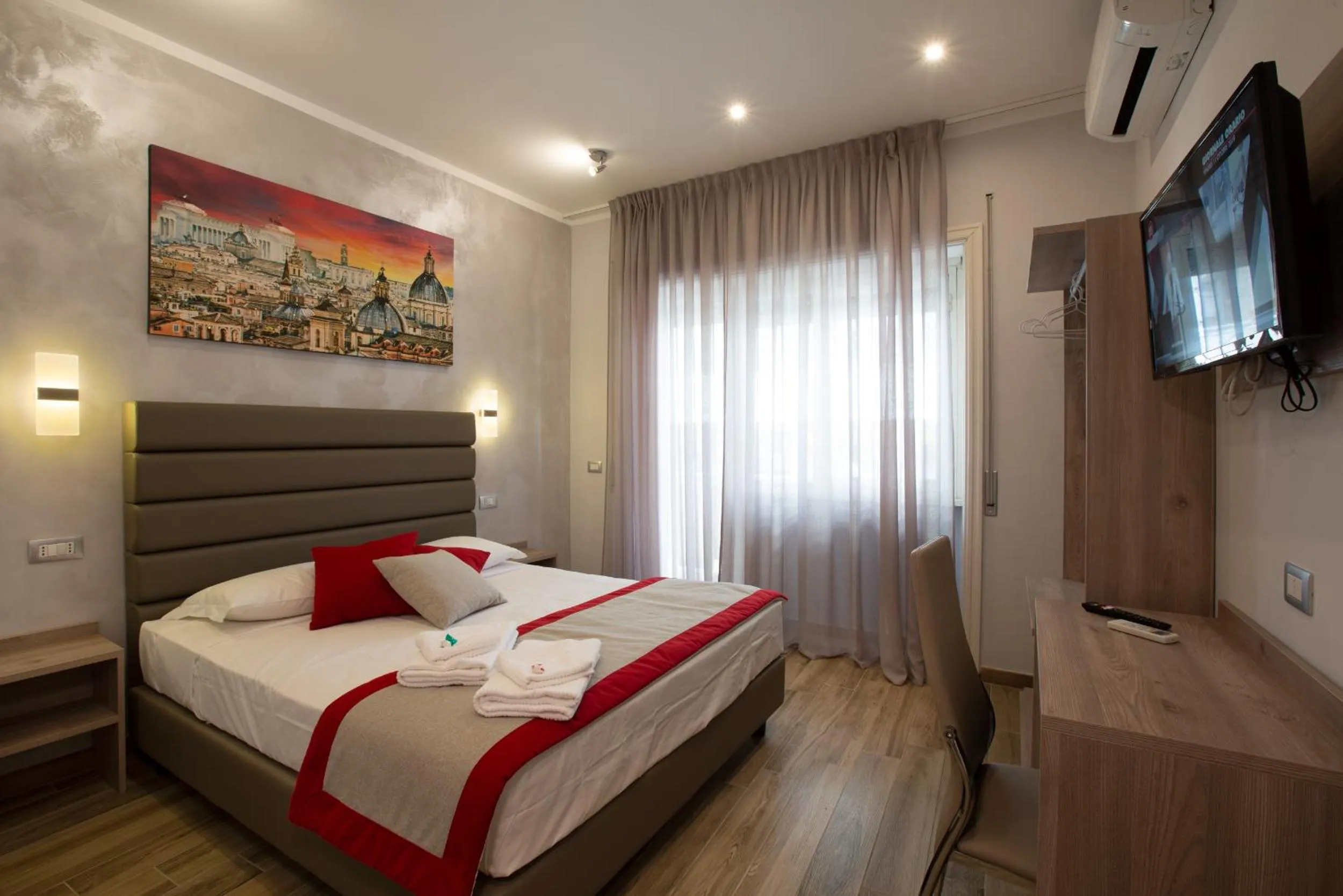 Photo of the whole room, Bed in Vatican City Relais