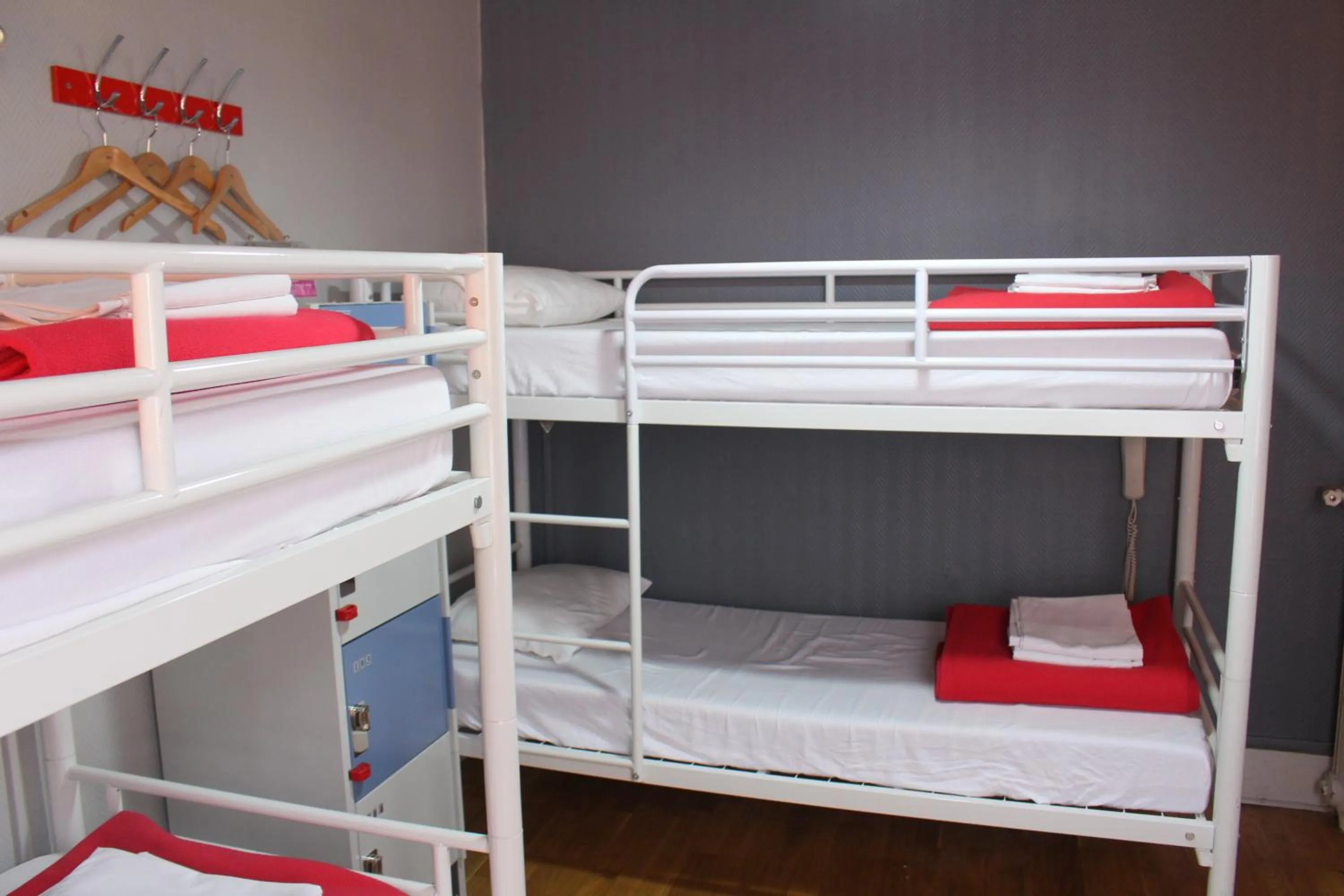 bunk bed in Arty Paris Porte de Versailles by River