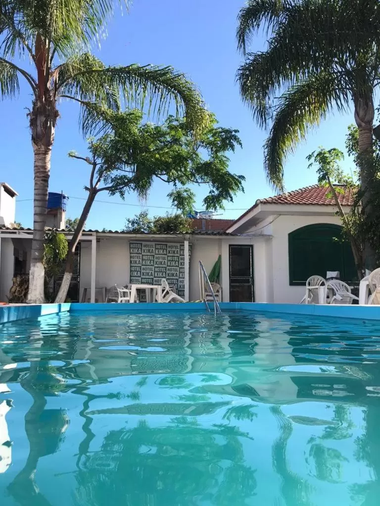 Swimming Pool in Hotel Kika