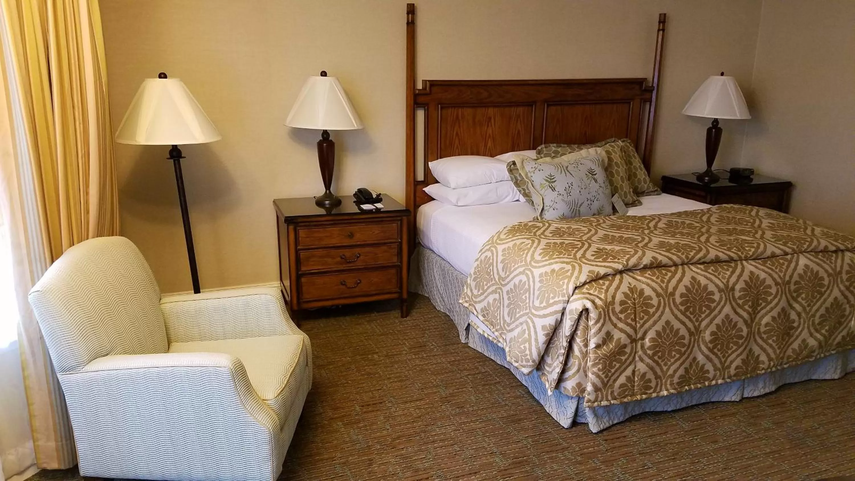 Other, Bed in Chelsea Inn