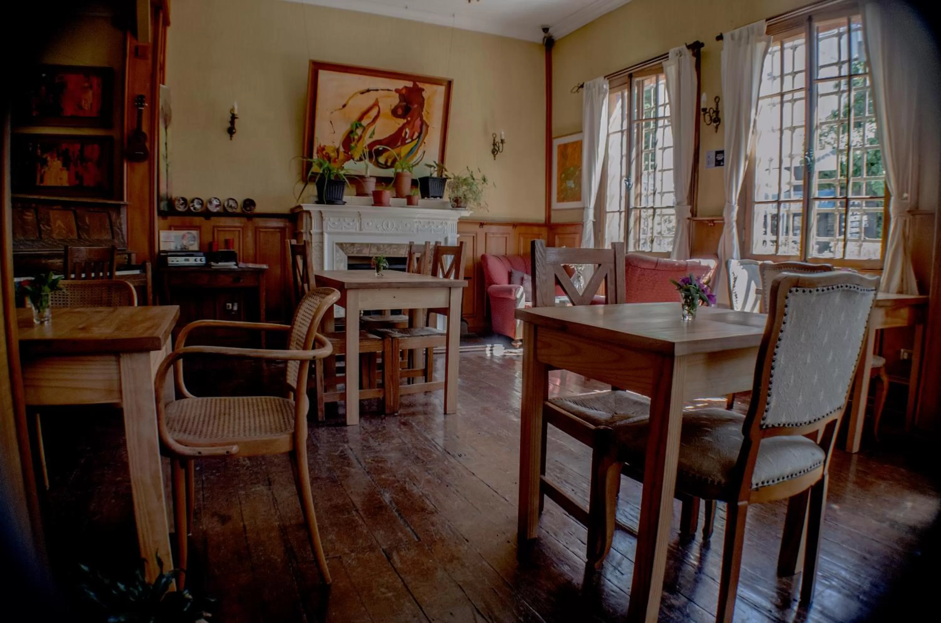 Restaurant/places to eat in Hotel Manoir Atkinson