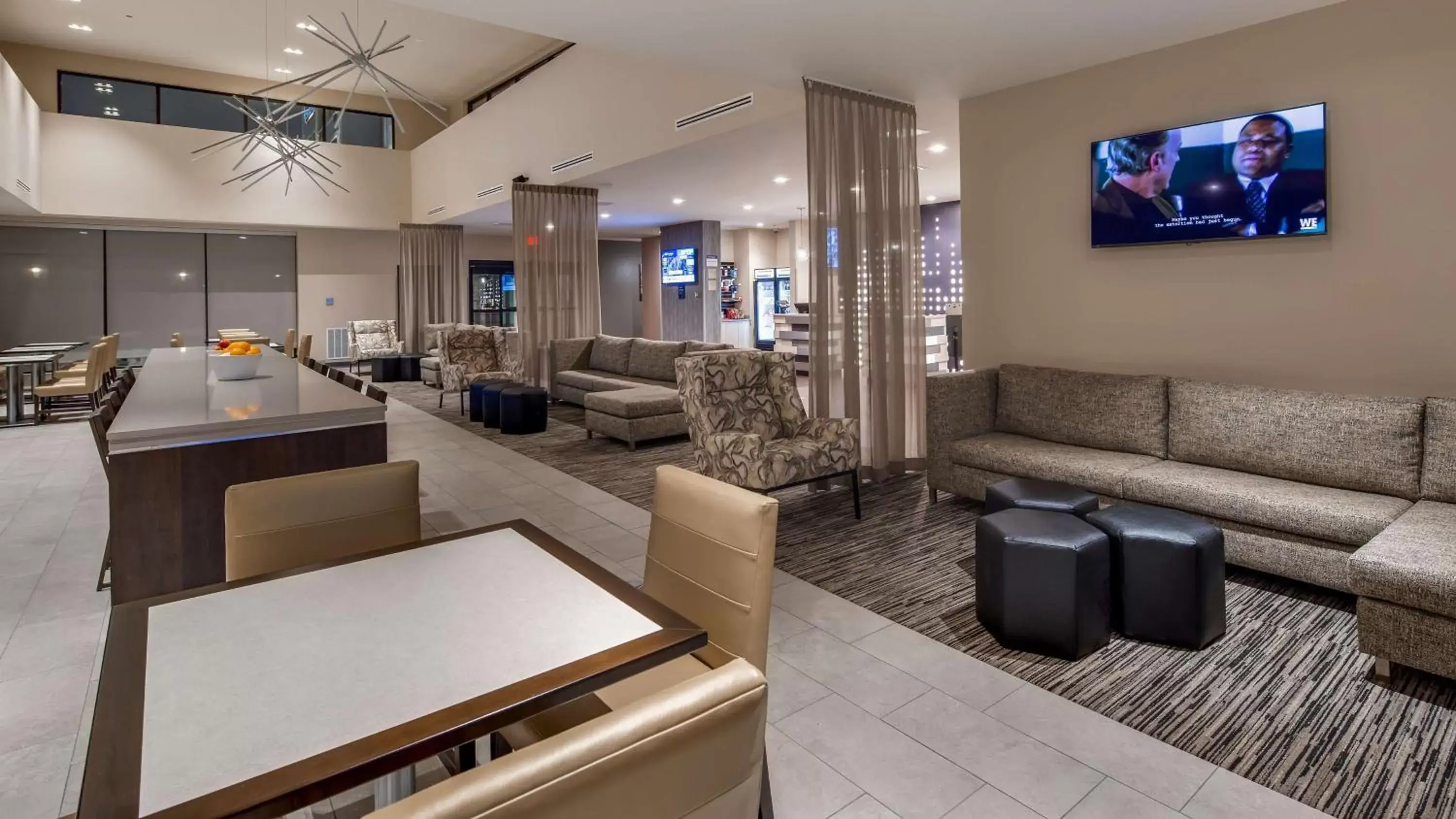 Lobby or reception in Best Western Plus Executive Residency Rigby's Water World Hotel