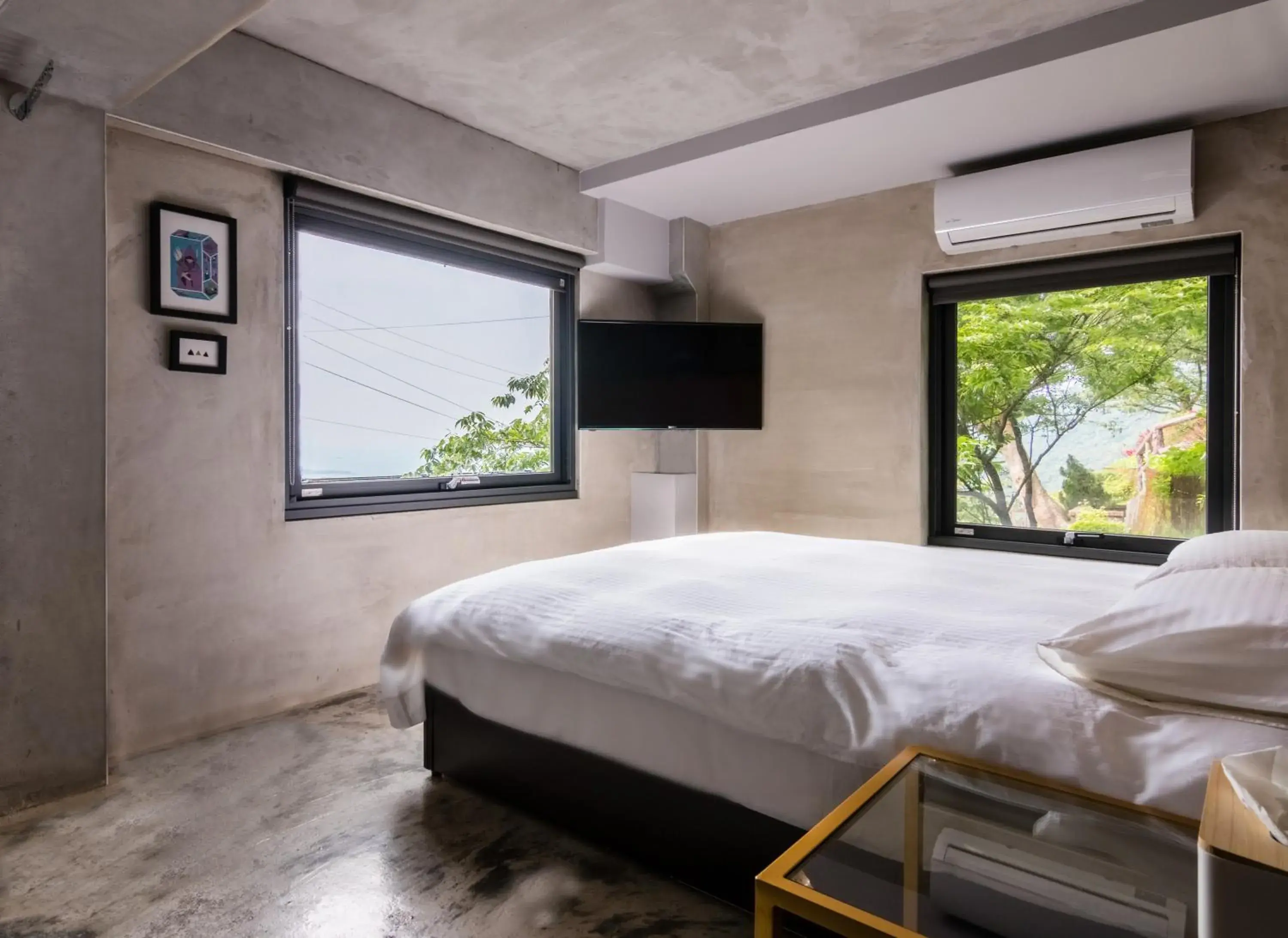 bunk bed, Bed in H& Jiufen Ore Inn