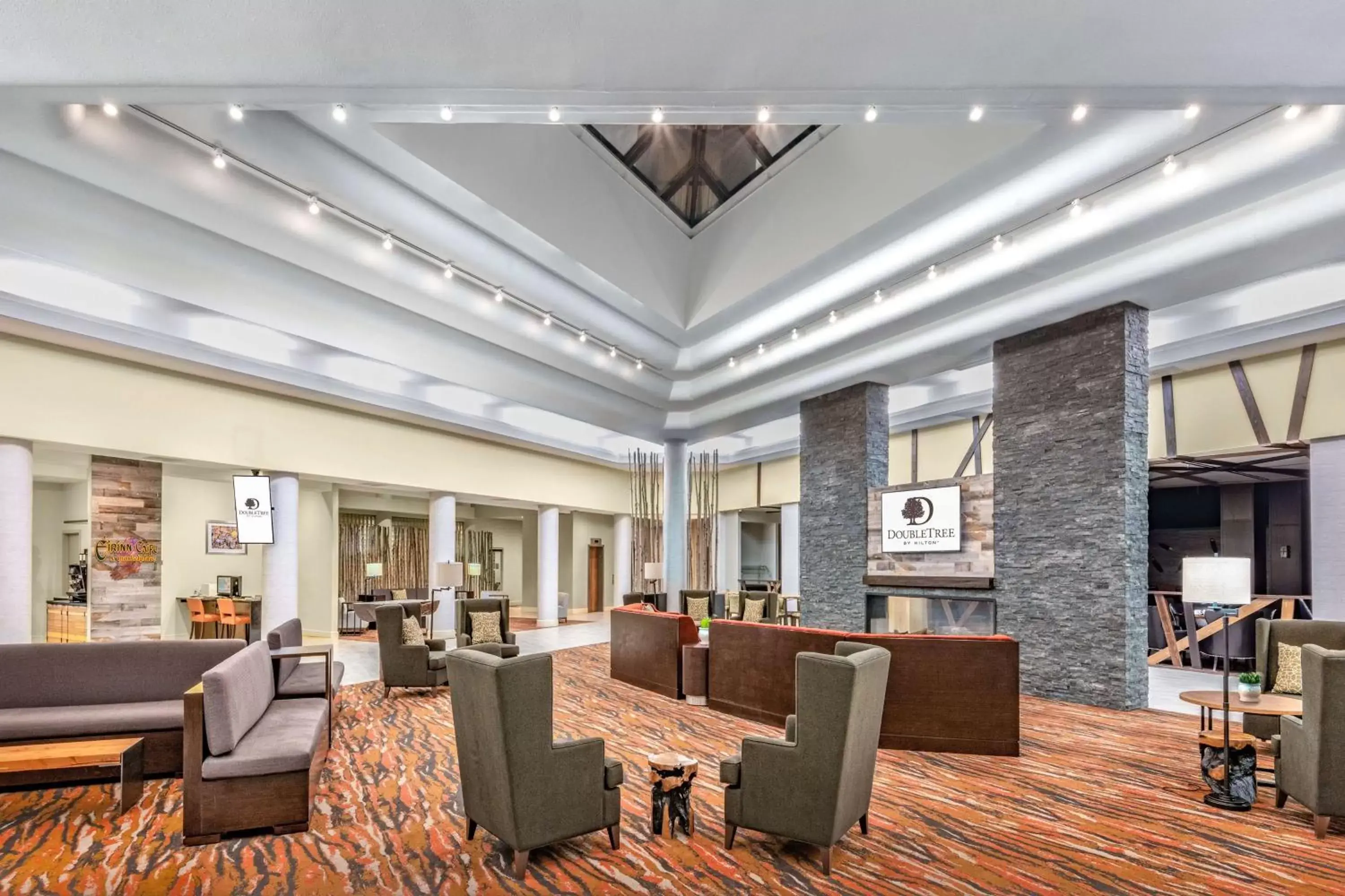 Lobby or reception in DoubleTree by Hilton Hotel Denver - Aurora