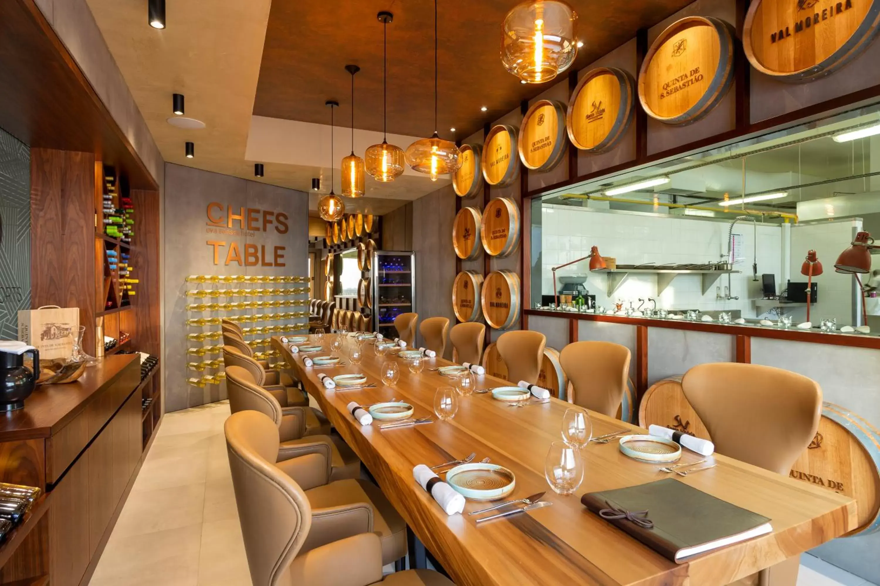 Food and drinks in AP Eva Senses Food and drinks in AP Eva Senses