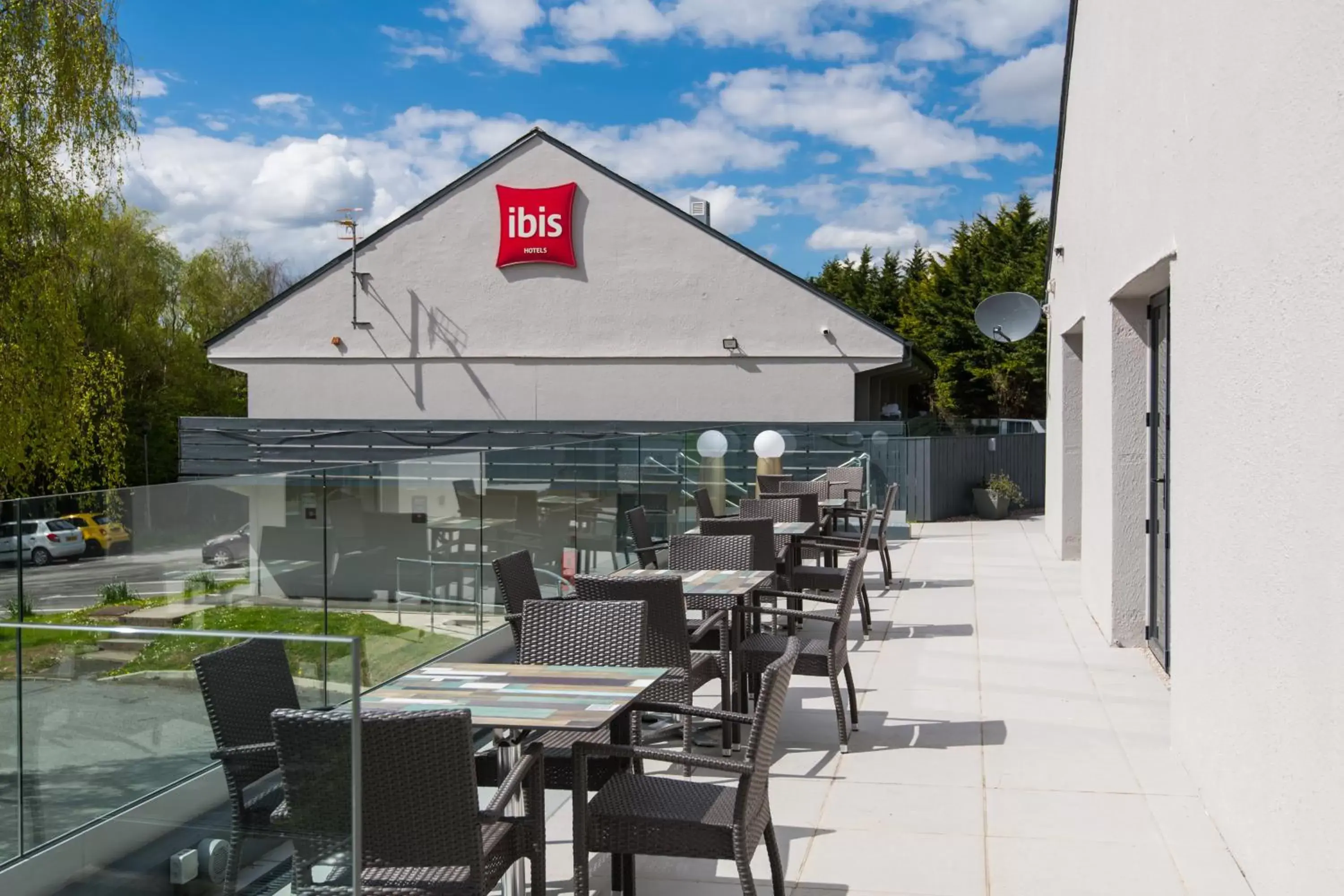 Patio, Restaurant/Places to Eat in ibis Plymouth