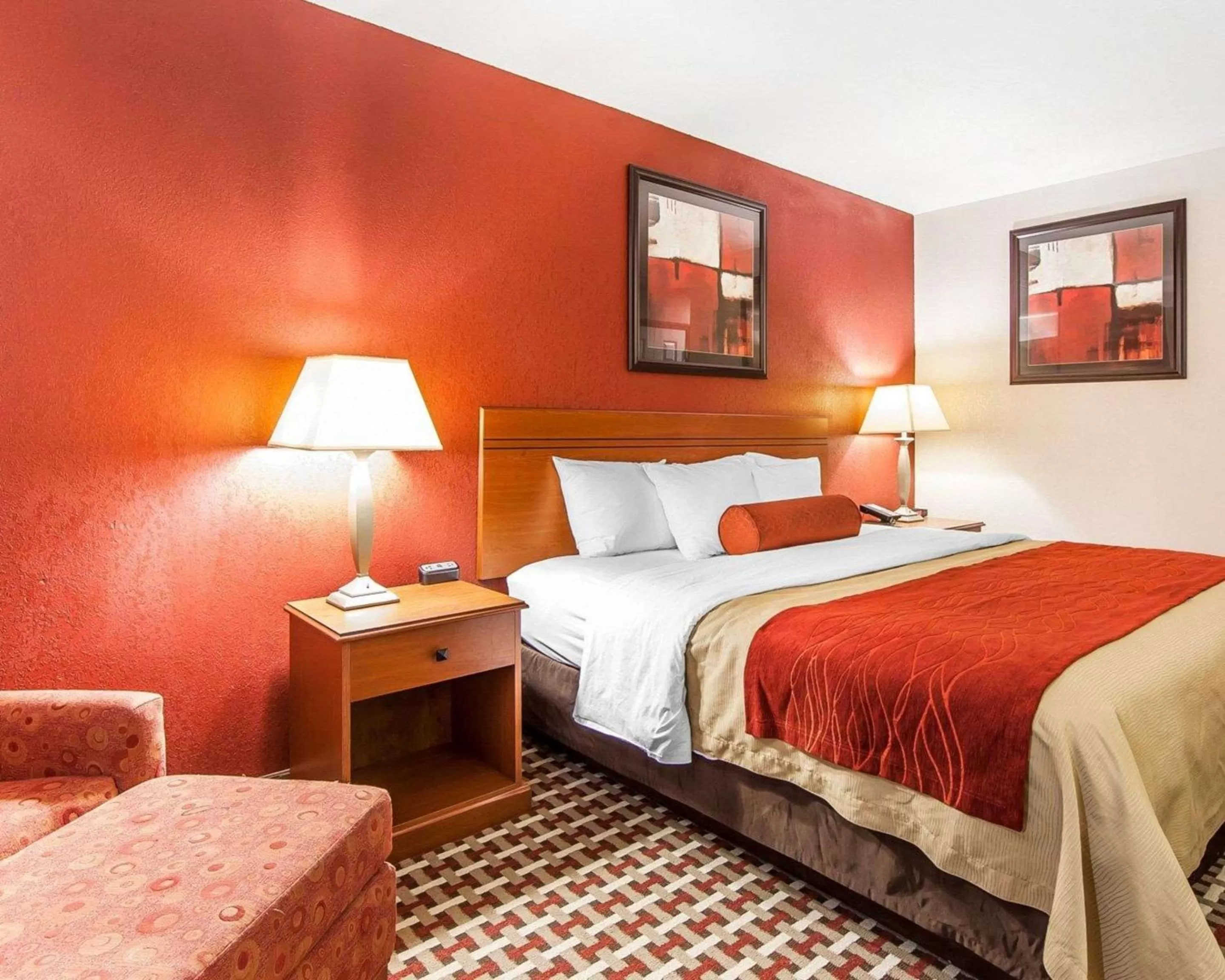 Photo of the whole room, Bed in Quality Inn Seaman