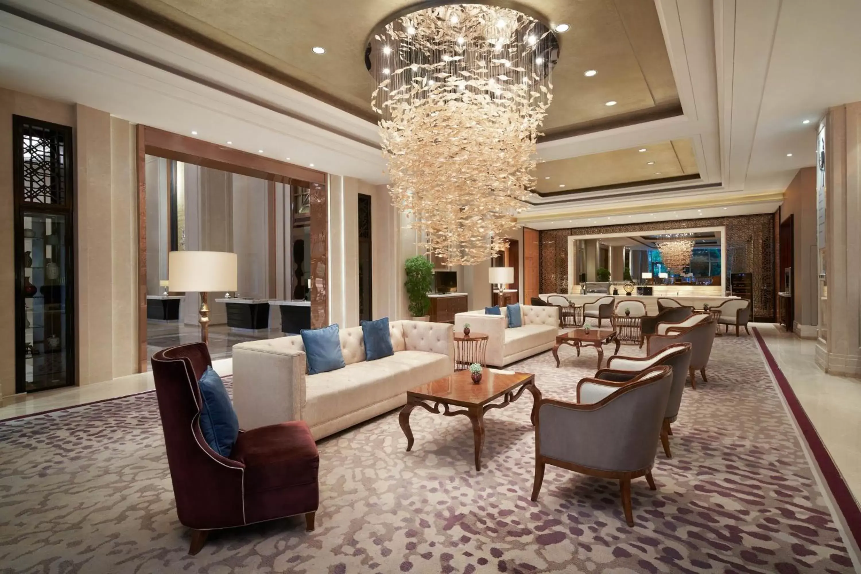 Lobby or reception, Seating Area in Sheraton Grand Wuhan Hankou Hotel - Let's take a look at the moment of Wuhan