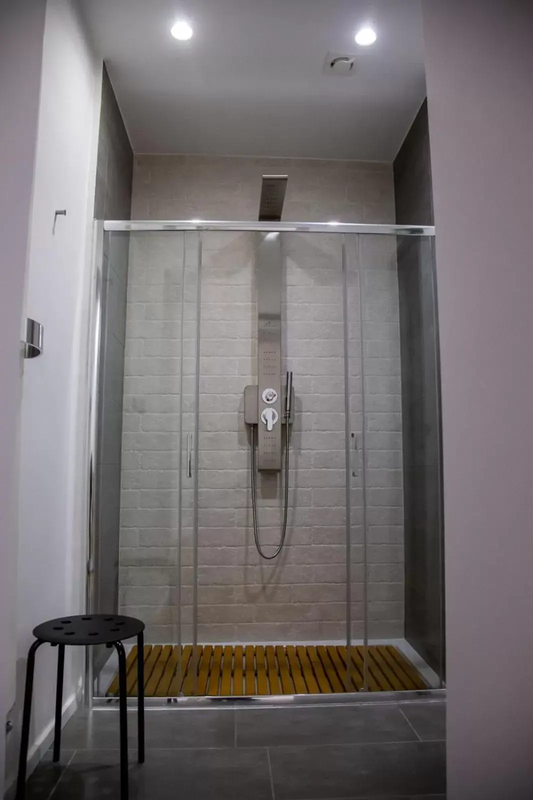 Shower, Bathroom in La Piazzetta Suite