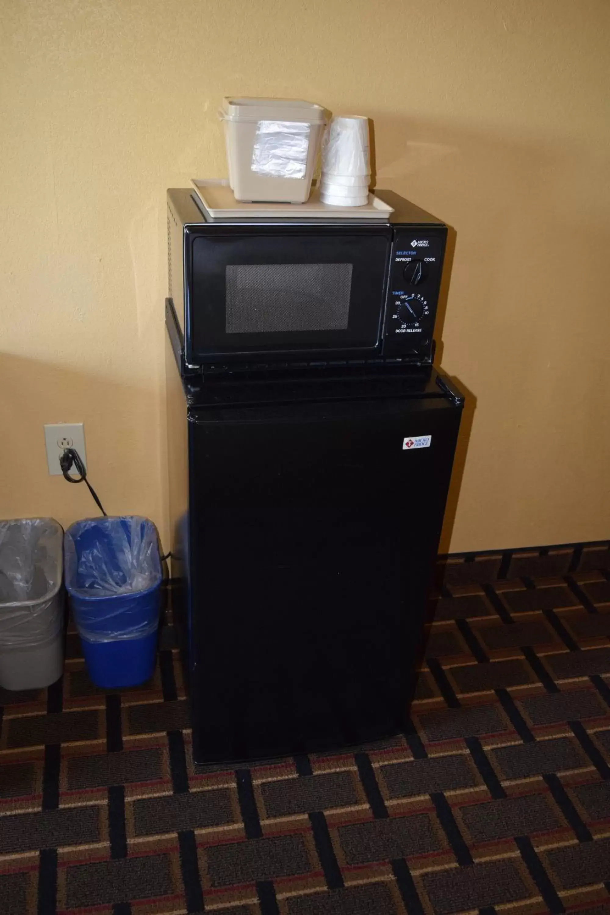 Food and drinks in Microtel Inn & Suites by Wyndham Rock Hill/Charlotte Area