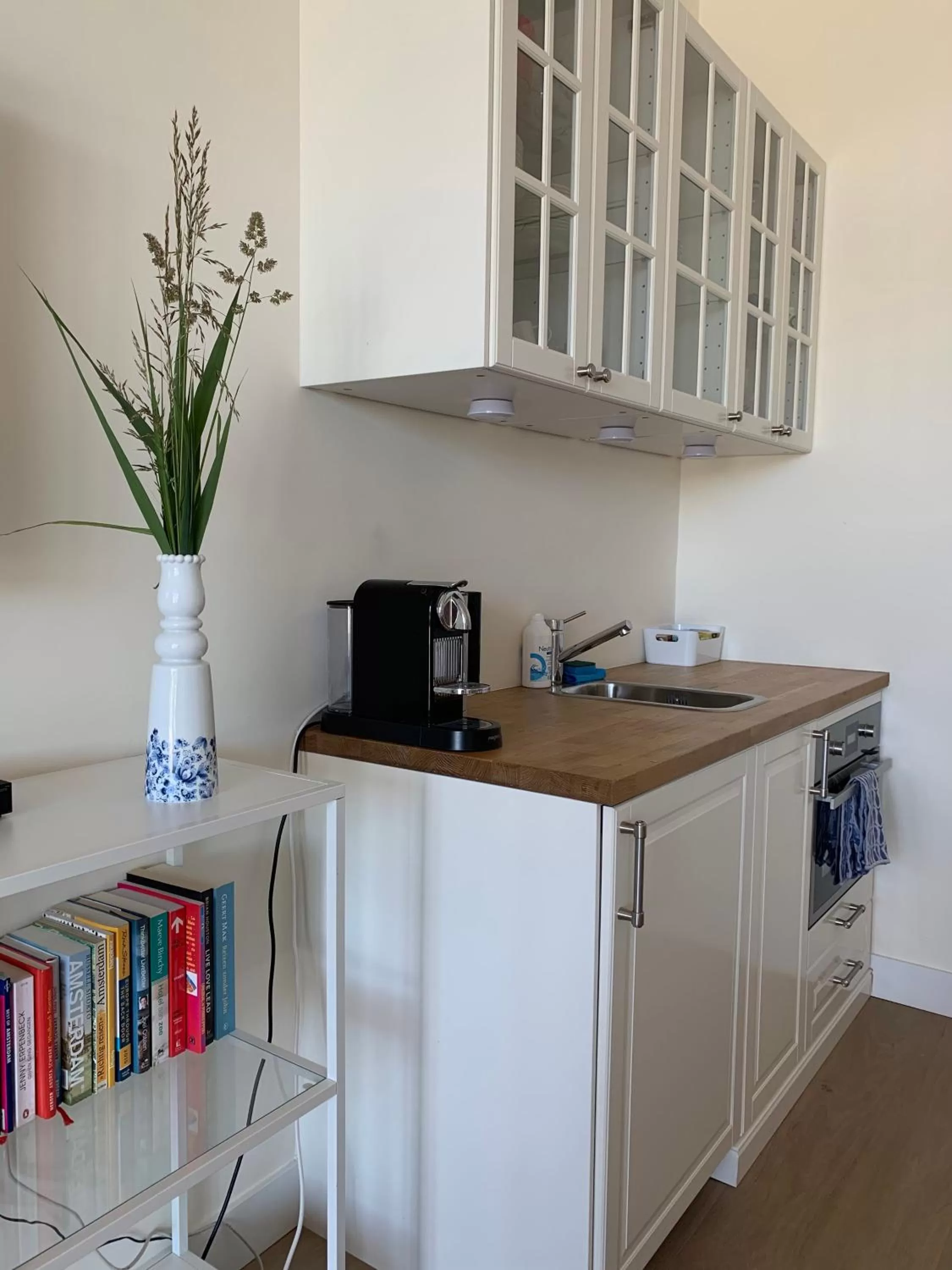 Coffee/tea facilities in Waterfront Studio